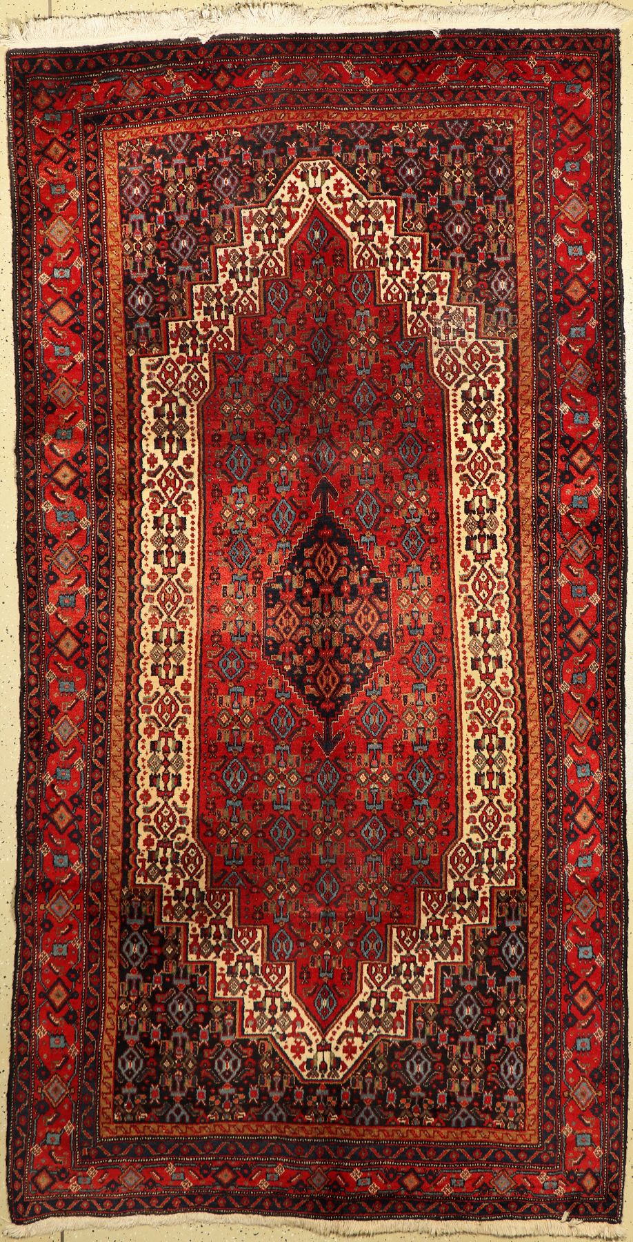 Senneh alt, Persien, ca. 60 Jahre, Wolle auf Baumwolle, ca. 294 x 150 cm, EHZ: 3 (gereinigt)