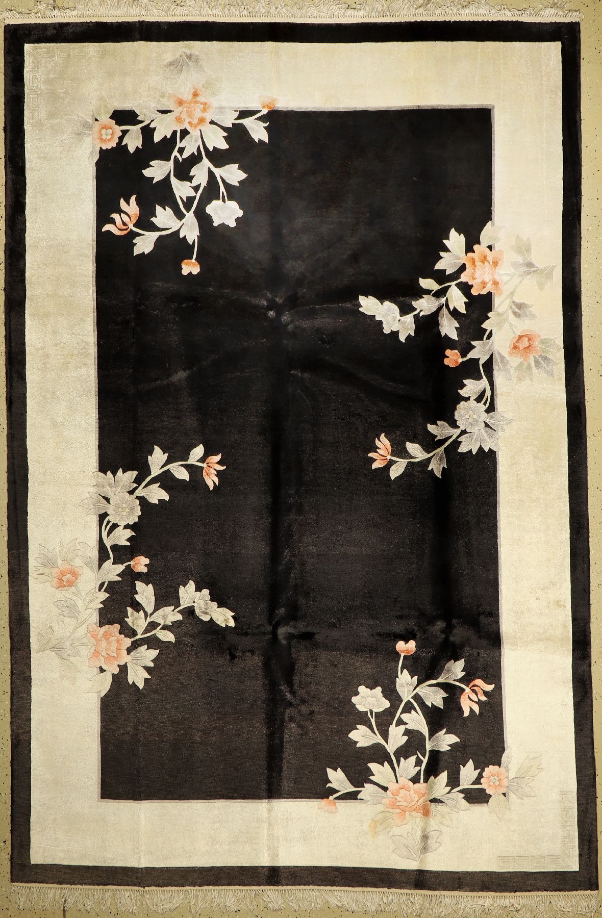 China Seide fein, ca. 50 Jahre, reine Naturseide, ca. 270 x 180 cm, Reinigungsbedürftig, EHZ: 2, (Abrash)