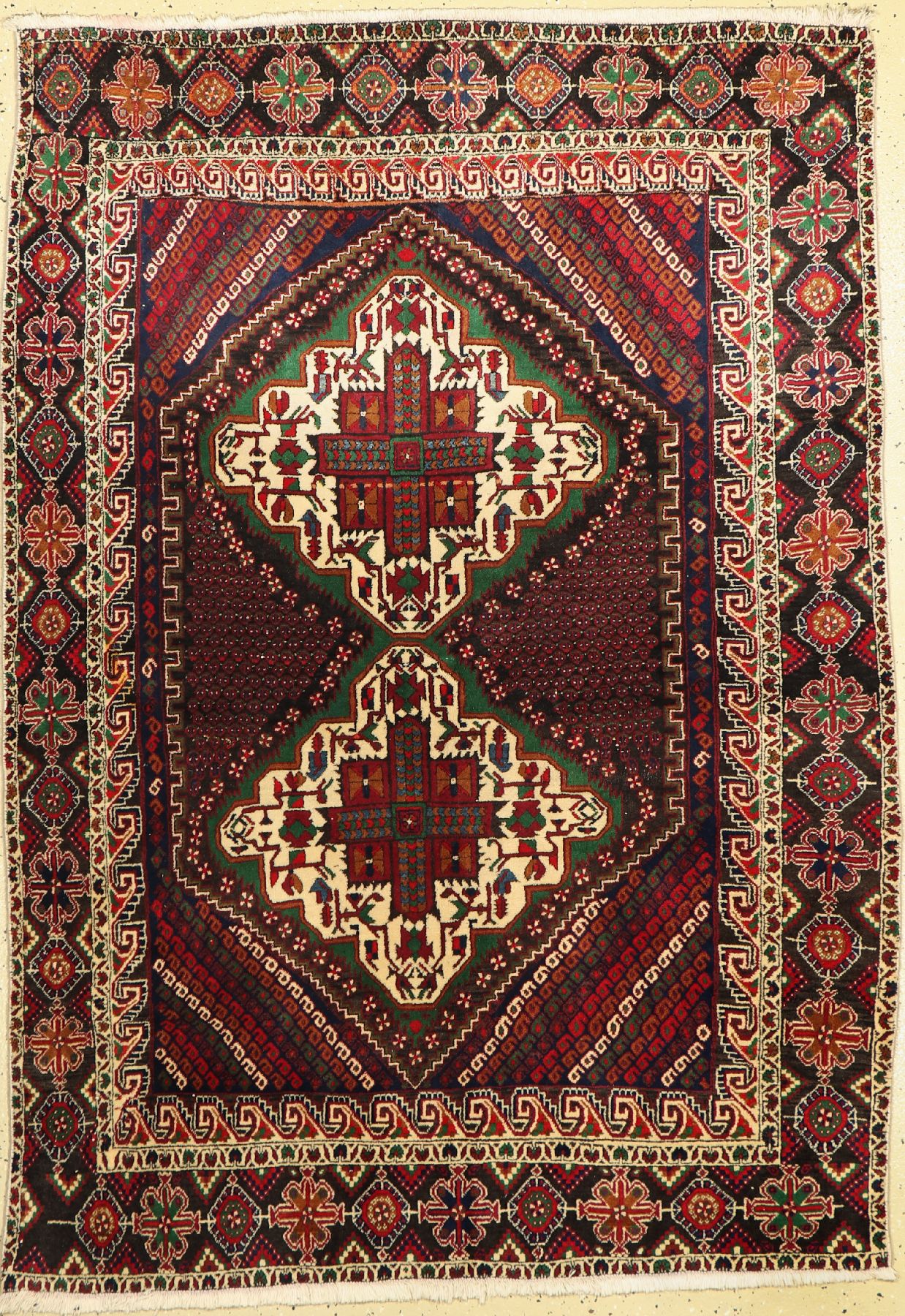 Afschar alt, Persien, um 1950, Wolle auf Baumwolle, ca. 180 x 177 cm, EHZ: 3