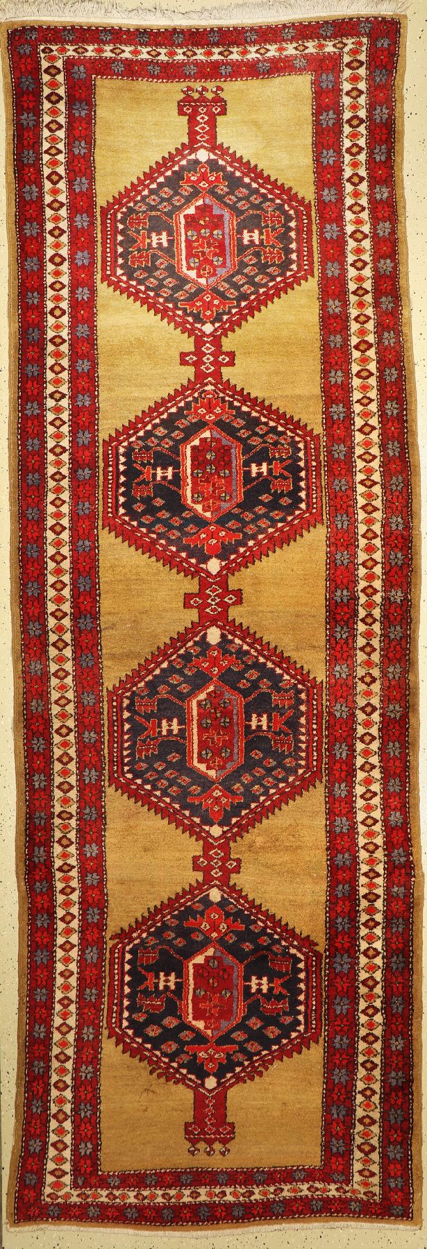 Sarab alt, Persien, um 1940, Wolle auf Baumwolle, ca. 255 x 120 cm, EHZ: 3-4