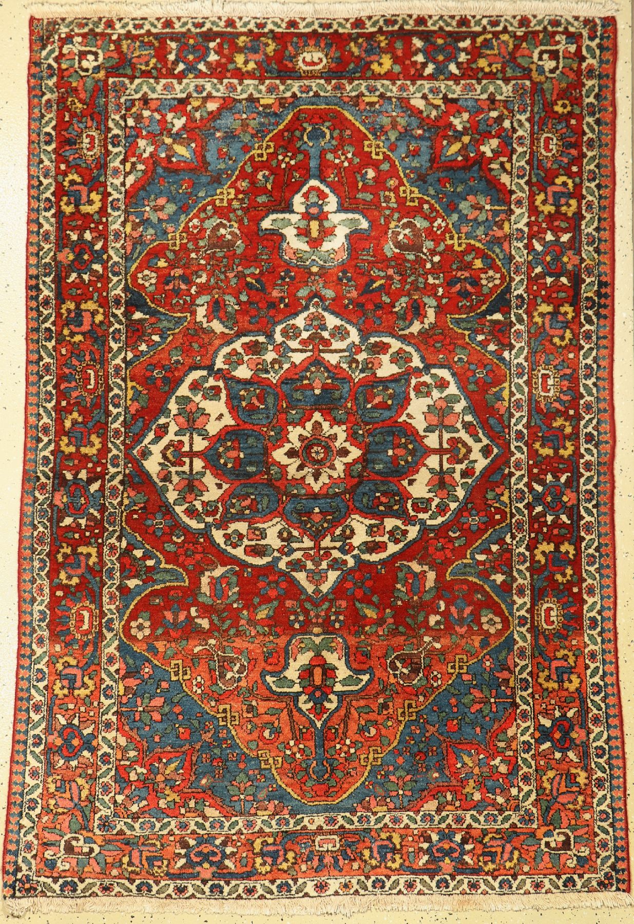 Saman Bachtiar, Persien, um 1940, Wolle aufBaumwolle, ca. 190 x 135 cm, EHZ: 4