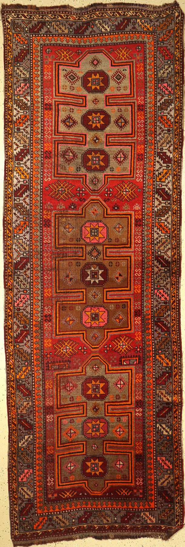 Karapinar alt, Türkei, um 1930, Wolle auf Wolle, ca. 335 x 114 cm, EHZ: 3