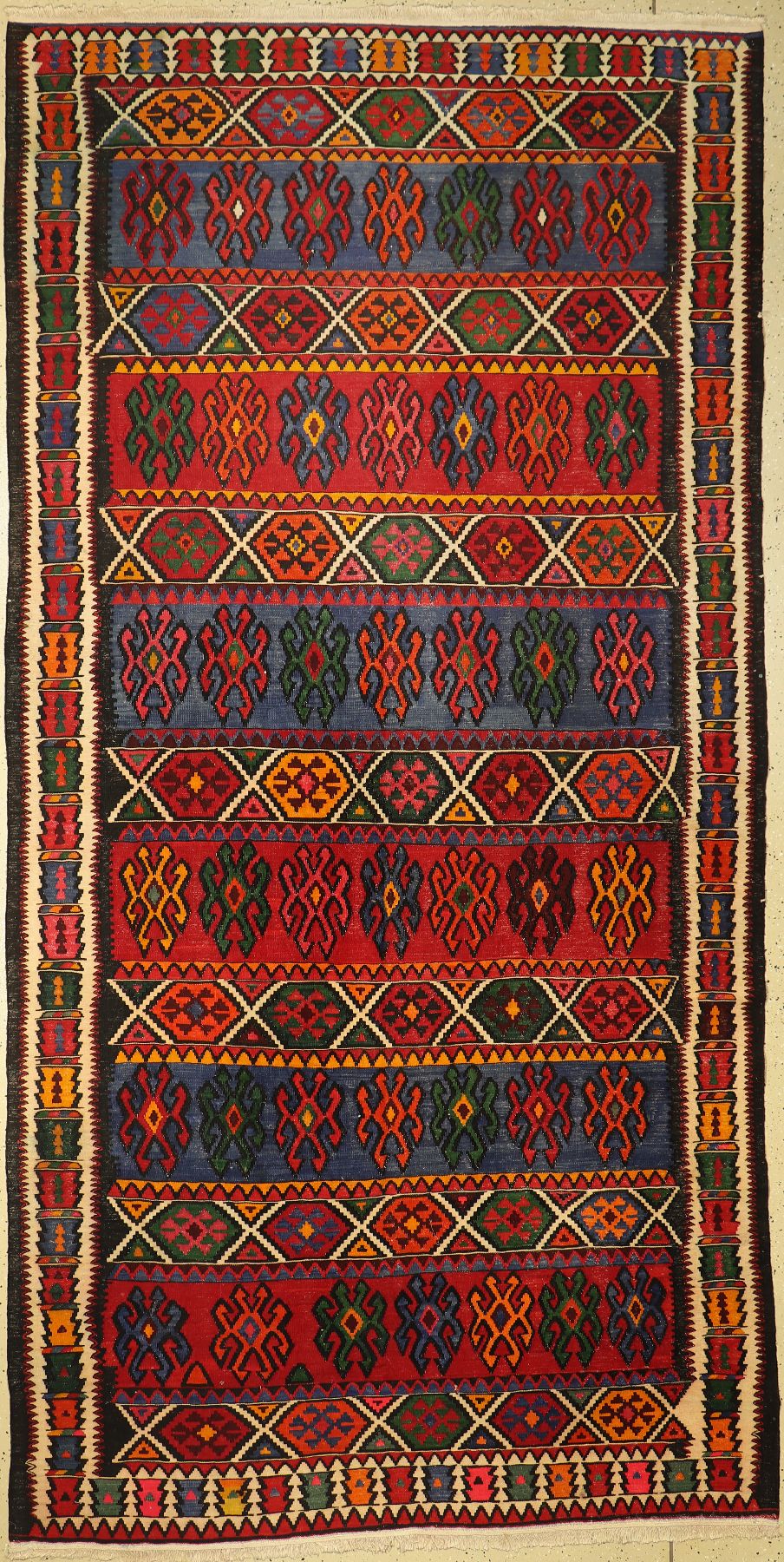Schirwan Kelim alt, Kaukasus, um 1960, Wolle auf Baumwolle, ca. 330 x 167 cm, EHZ: 2-3