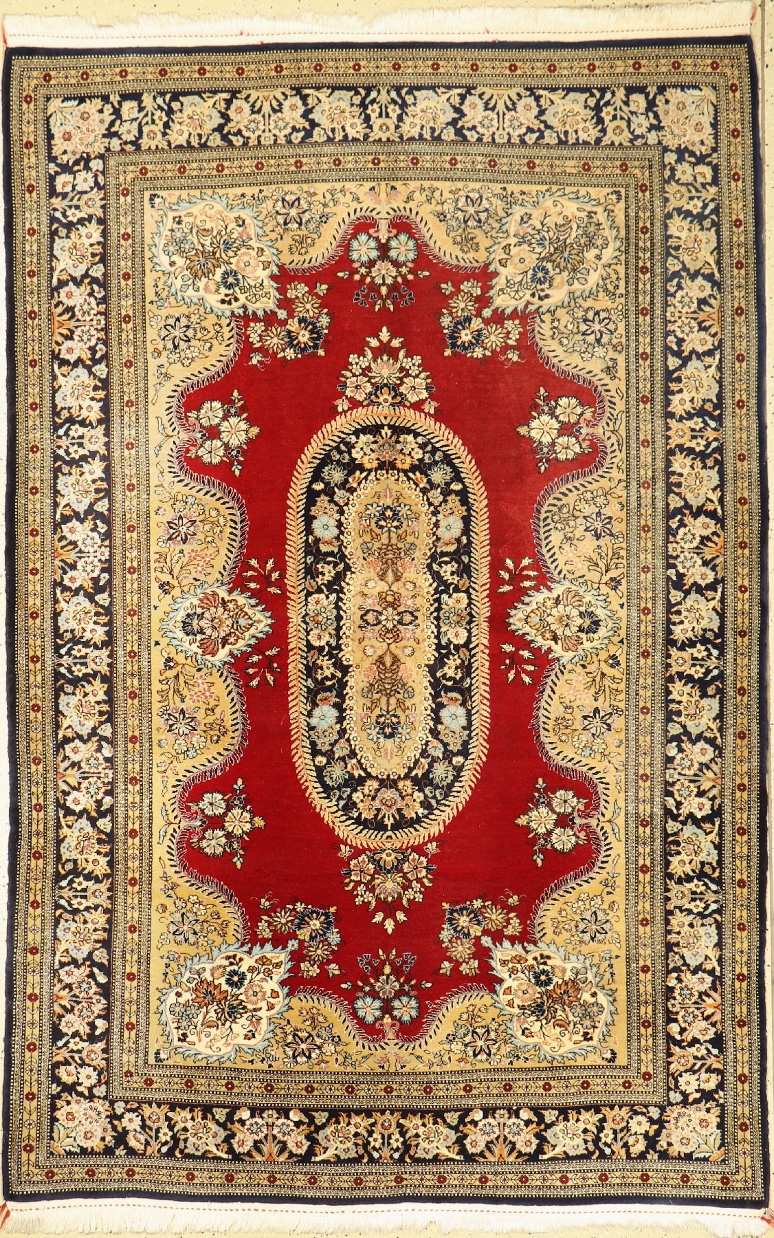 Ghom Kork, Persien, ca. 60 Jahre, Korkwollemit Seide, ca. 215 x 141 cm, EHZ: 2-3