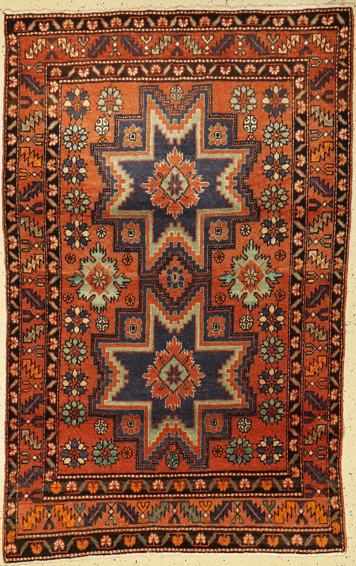 Kazak alt, Kaukasus, ca. 50 Jahre, Wolle auf Baumwolle, ca. 180 x 117 cm, EHZ: 2-3