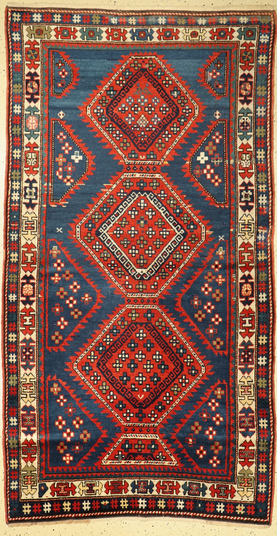 Kazak antik, Kaukasus, um 1910, Wolle auf Wolle, ca. 233 x 123 cm, EHZ: 3