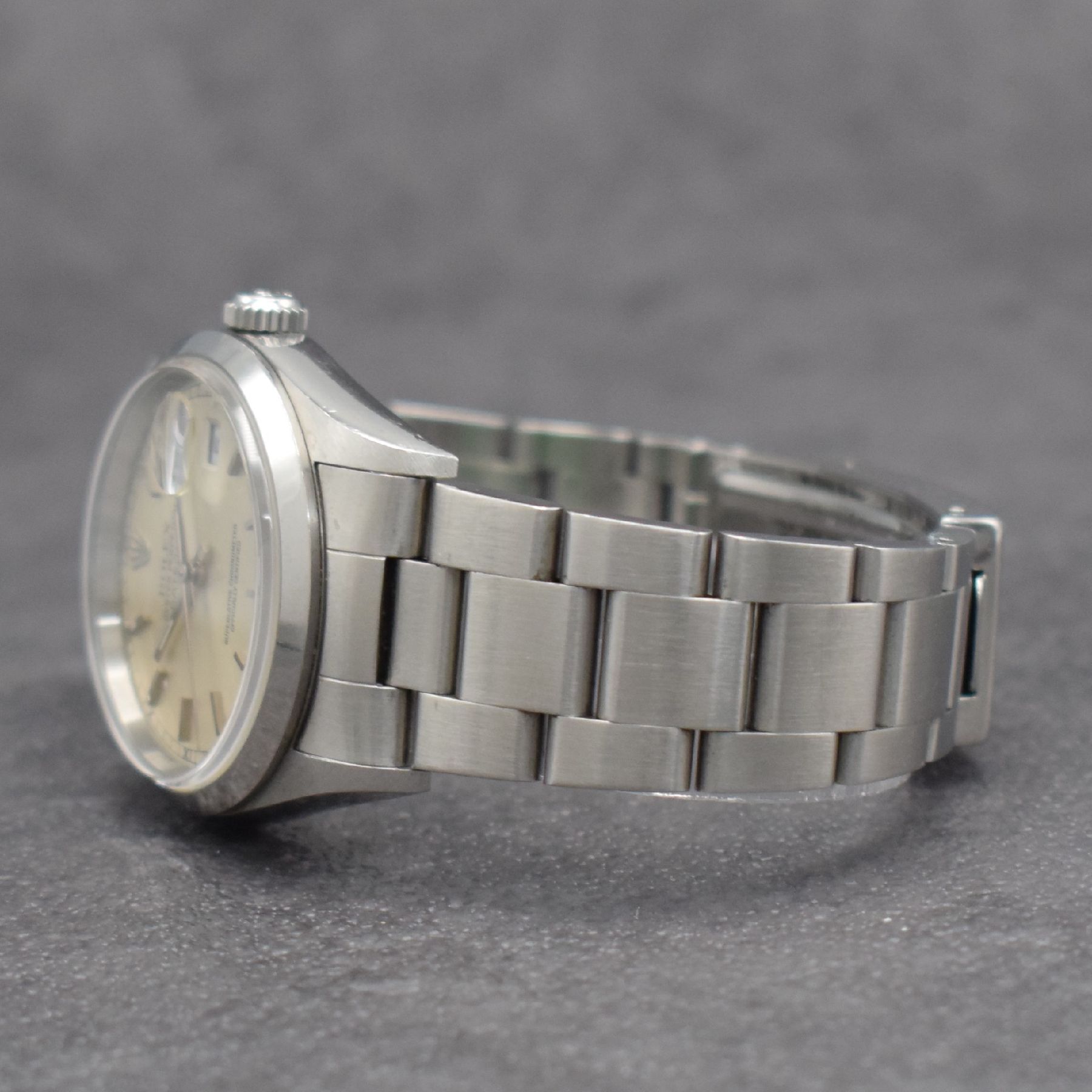 Detail d: ROLEX Datejust Ref. 16200 Oyster Perpetual Herrenarmbanduhr in Edelstahl, Schweiz verk. lt. beil. original Zert. 11/1999, verschr. Oystergeh. inkl. ...