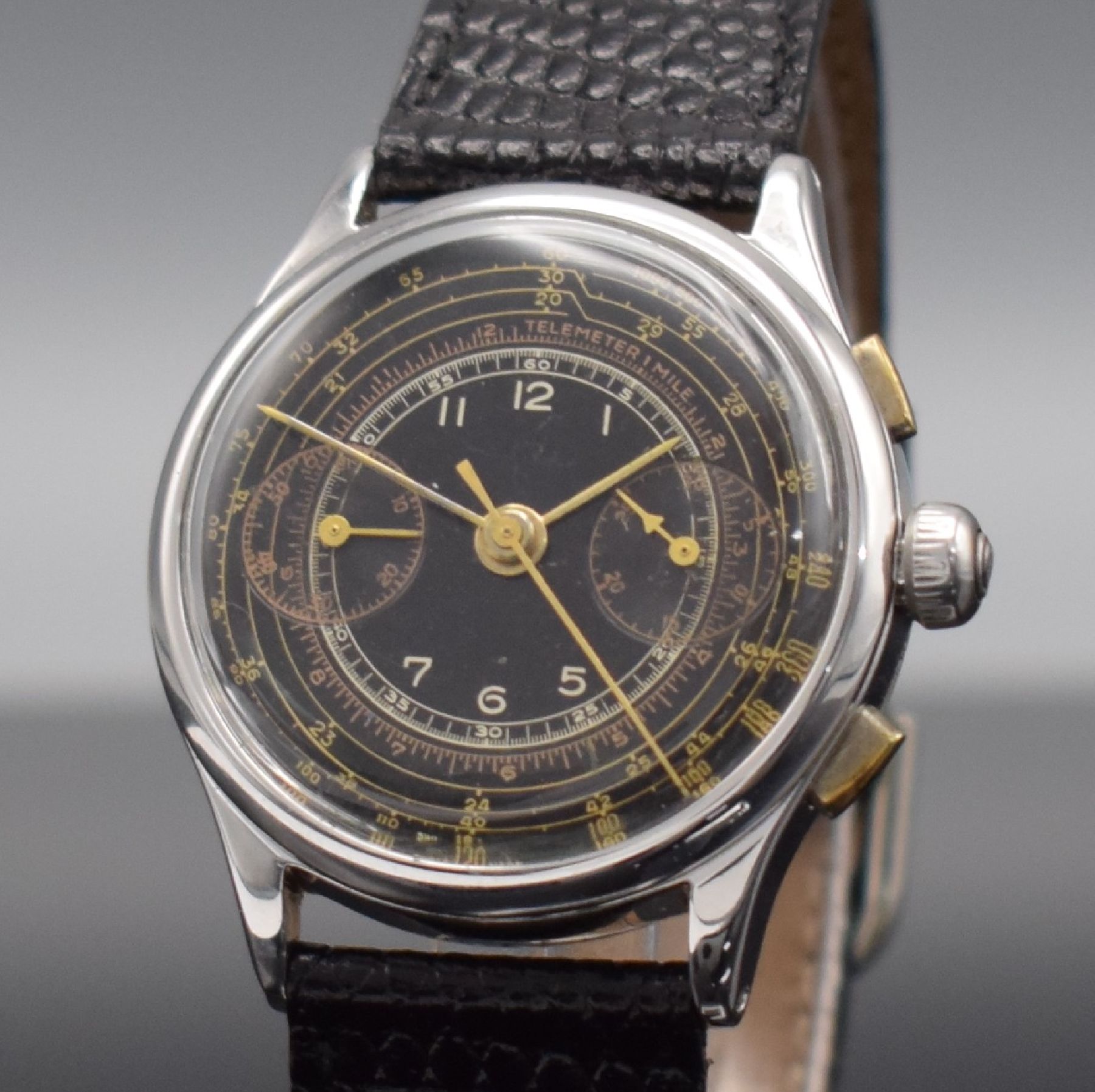 Detail c: LANDERON verchromter 3-Drücker Armbandchronograph mit schwarzem Glanzzifferblatt, Schweiz um 1940, 3-tlg. Geh., Stahlboden aufgedr., ...