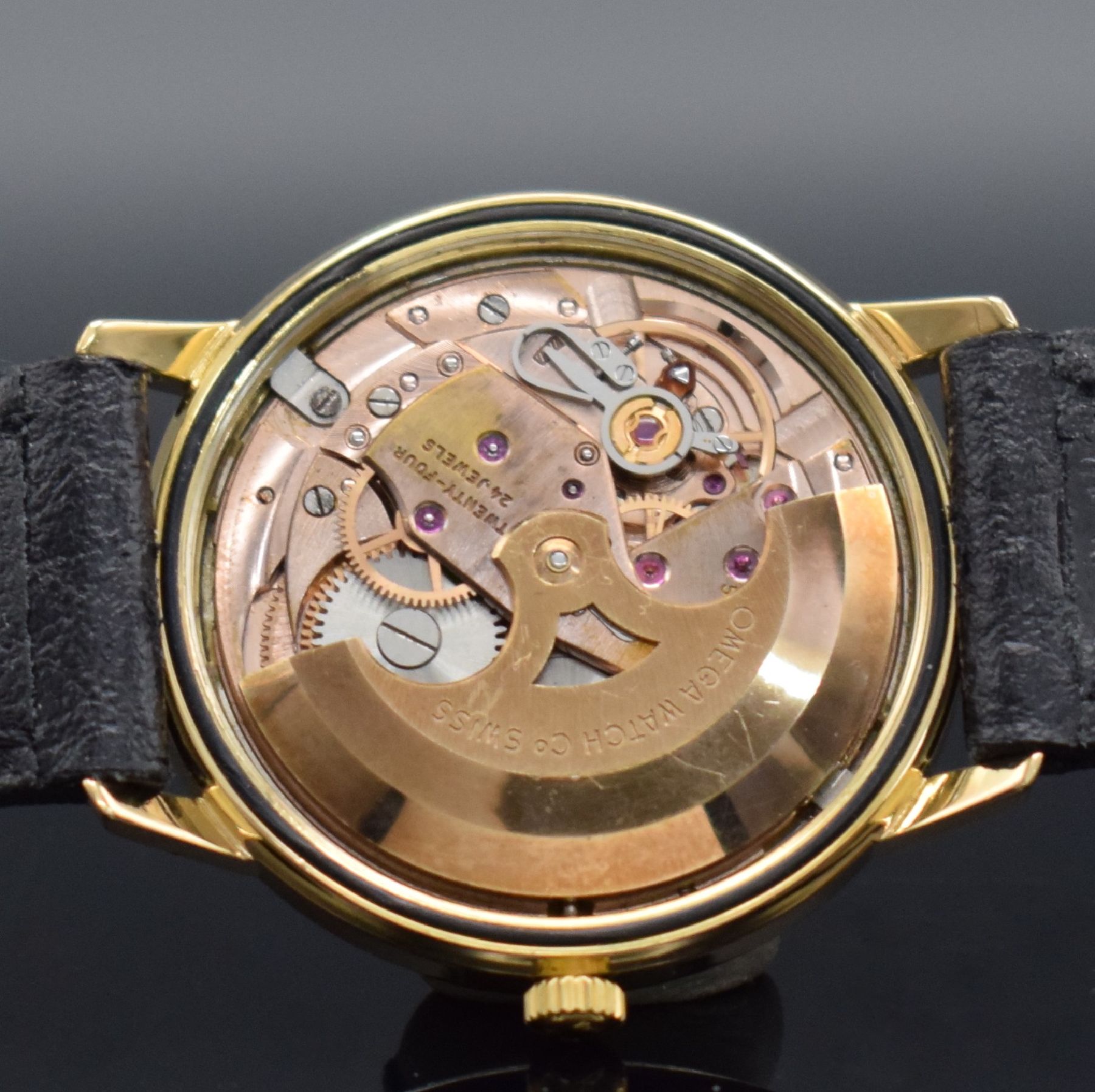 Detail g: OMEGA Seamaster Ref. 166.002 Herrenarmbanduhr, Schweiz um 1964, Automatik, verg. Geh., verschr. Stahlboden m. Seamaster-Logo, orig. Krone & Glas, ...