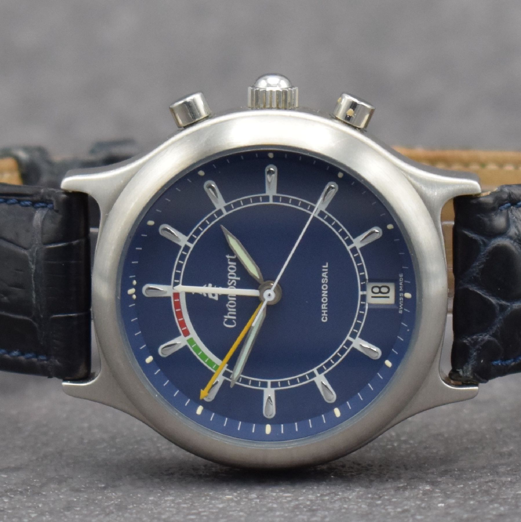 Detail a: CHRONOSPORT Chronosail Herrenarmbanduhr mit Regatta-Chronograph Kal. Lemania 5270, Schweiz um 1997, Handaufzug, Edelstahlgeh., Boden geschr., blaues ...