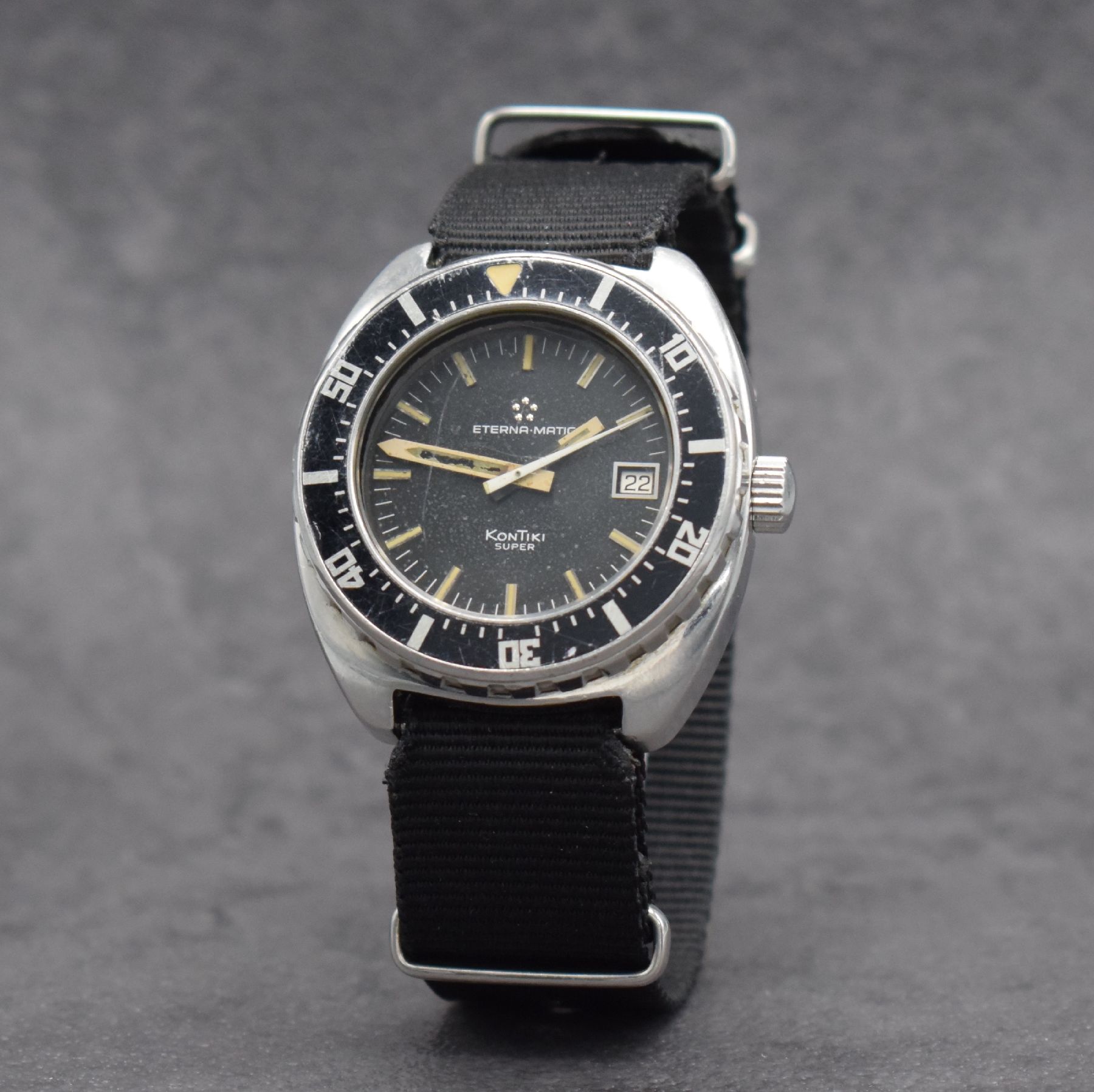 Detail b: ETERNA-MATIC Kontiki Super Herrenarmbanduhr Ref. 633.1018.41, Schweiz um 1970, Automatik, massives verschr. Geh., Boden m. Widmung in hebräisch, ...