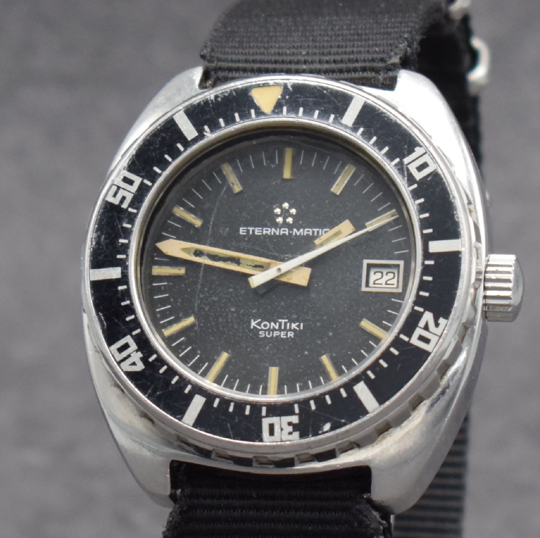 Detail c: ETERNA-MATIC Kontiki Super Herrenarmbanduhr Ref. 633.1018.41, Schweiz um 1970, Automatik, massives verschr. Geh., Boden m. Widmung in hebräisch, ...