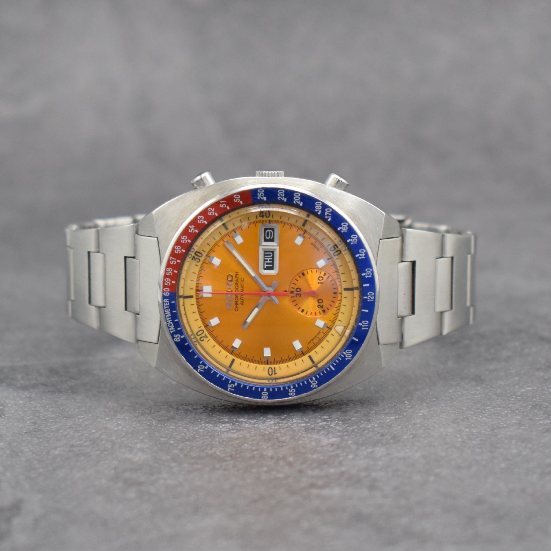 SEIKO sog. POGUE Herrenarmbanduhr mit Schaltradchronograph Referenz 6139-6002, Japan um 1975, Automatik, massives Edelstahlgeh. m. geschr. Boden, ...