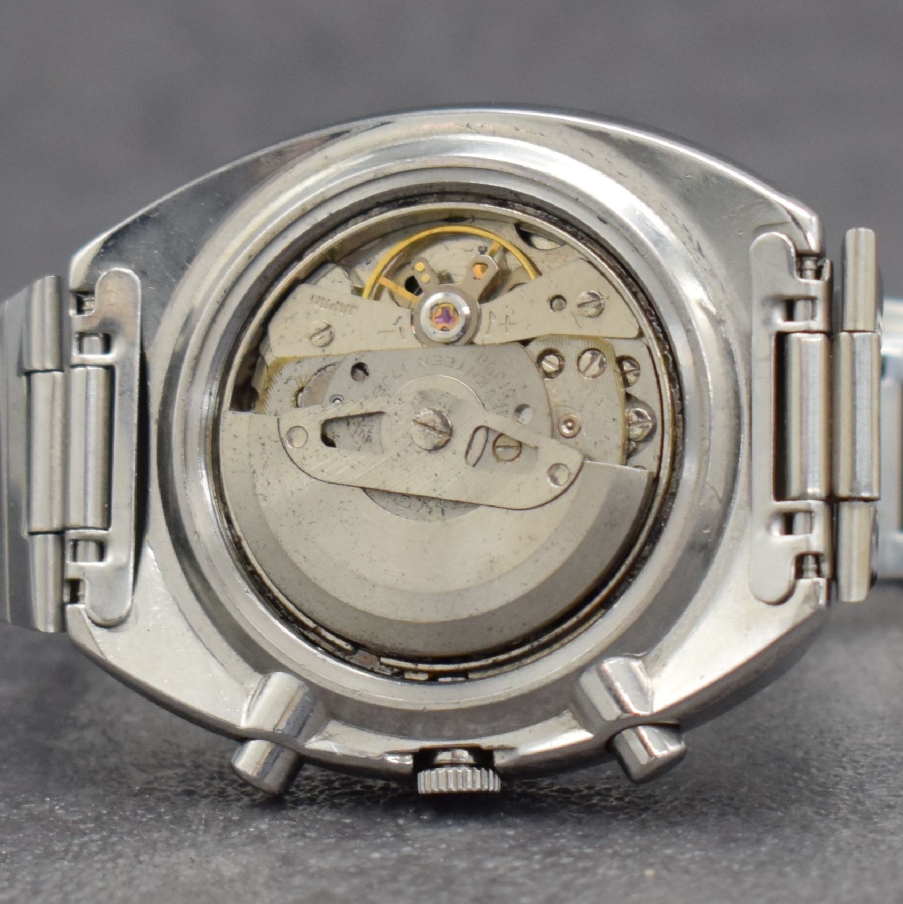 Detail h: SEIKO sog. POGUE Herrenarmbanduhr mit Schaltradchronograph Referenz 6139-6002, Japan um 1975, Automatik, massives Edelstahlgeh. m. geschr. Boden, ...