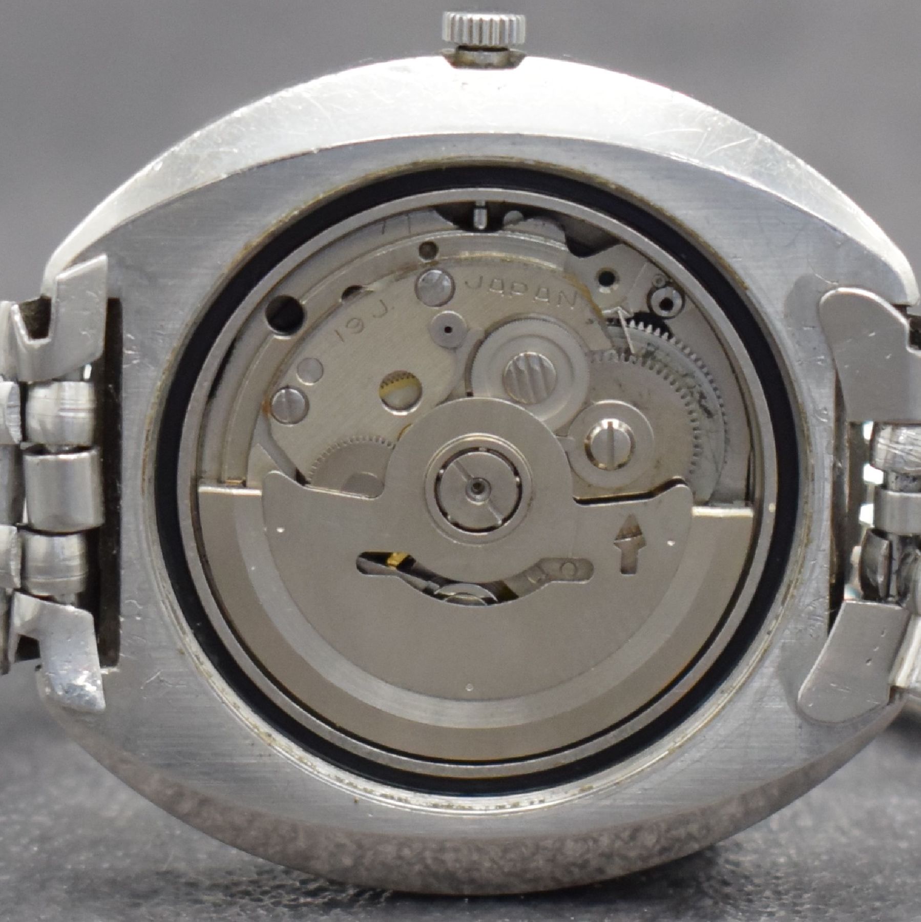 Detail c: Konvolut: 3 Seiko Armbanduhren in Stahl, Japan 1970er Jahre, alle Automatik, alle Böden verschr., 1 x Serie 5 Sports mit orig. Gliederband, ...