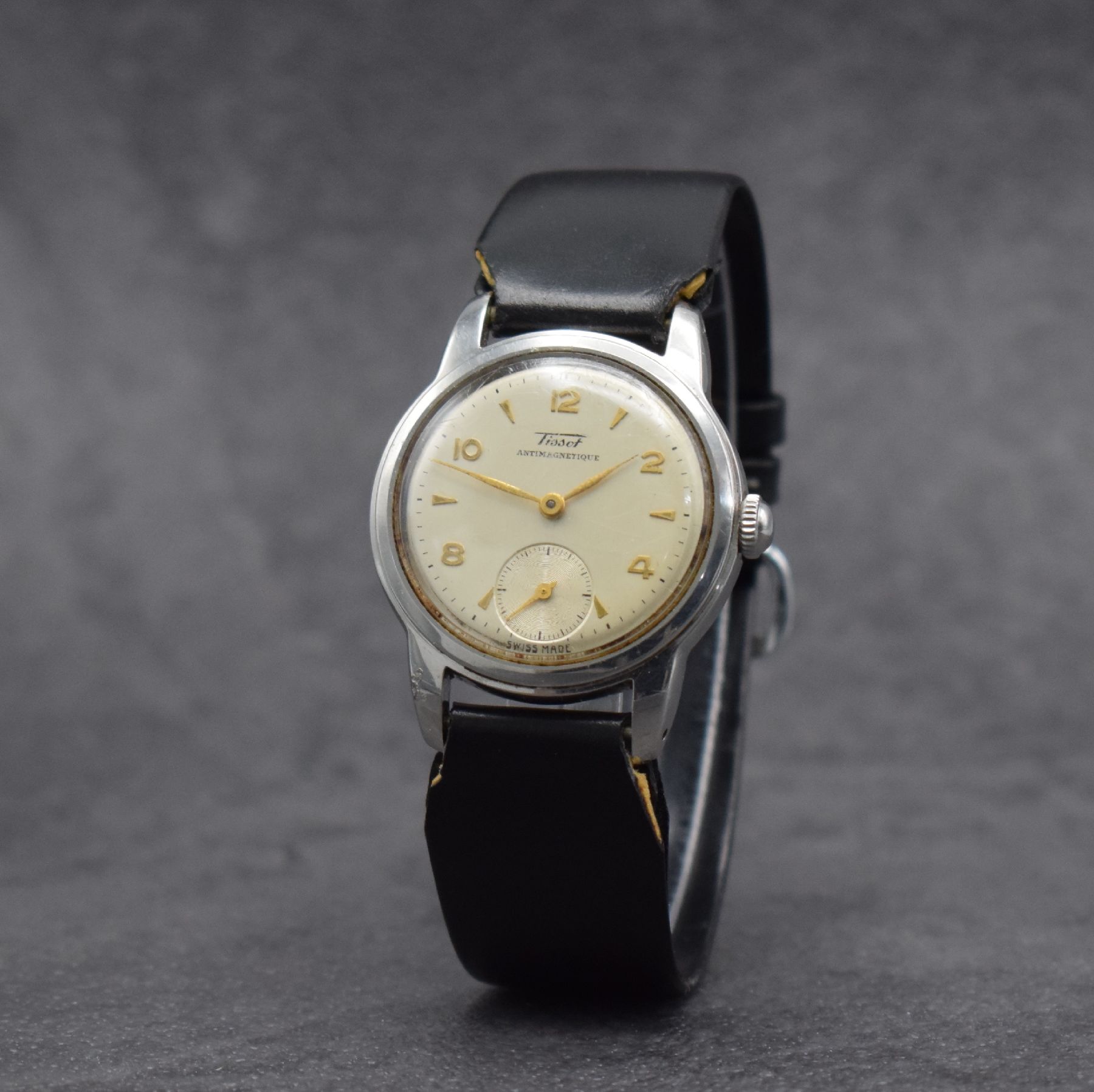 Detail h: TISSOT 3 Herrenarmbanduhren, Schweiz um 1950 - 1970, 1) T12 Automatik m. Datum, Geh. in Stahl & teils verg., Kal. 784-2 M. ca. 41 x 34 mm, 2) Kal. 27 ...