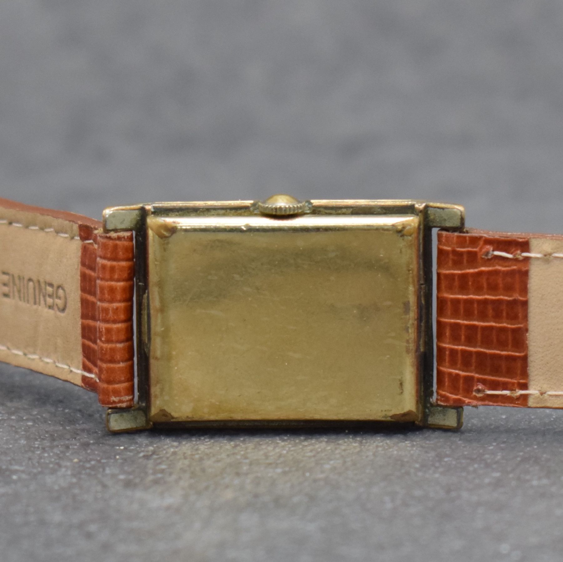 Detail g: 3 Herrenarmbanduhren, alle Handaufzug, Schweiz um 1930 - 1950, 1) FiPo Sport sog. Schein-Chronograph m. Stiftenankerwerk, D. ca. 38 mm, 2) STOWA ...