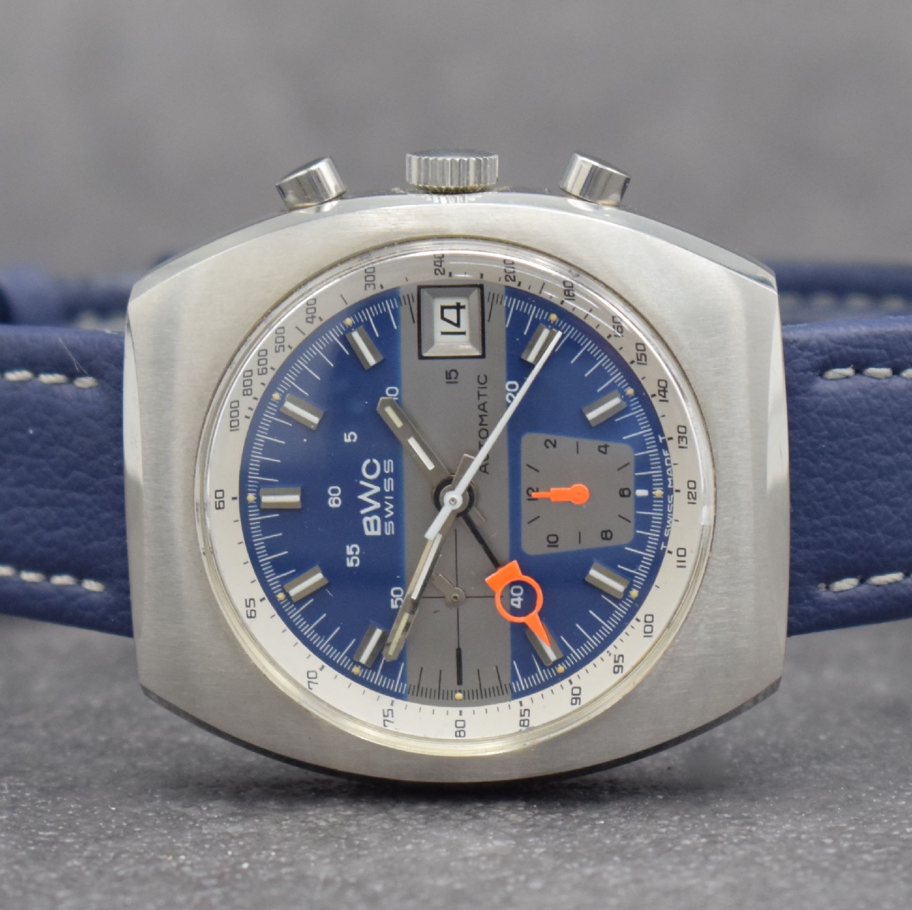 Detail a: BWC vintage Armbandchronograph, Schweiz um 1970, Automatik, tonneauförmiges Edelstahlgeh., Boden verschr., ausgefall. 2- farb. Zifferblatt, Kal. ...