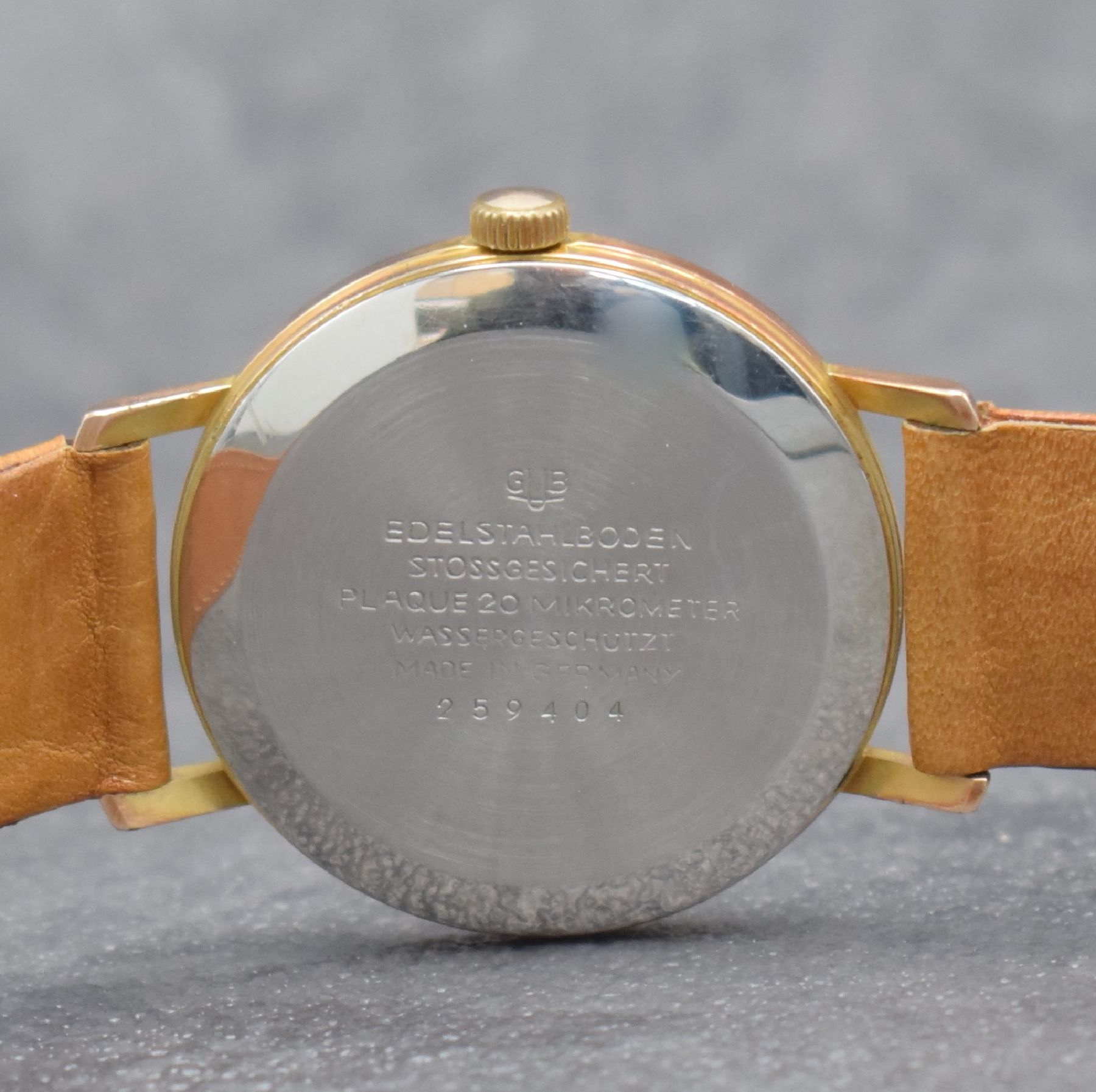 Detail f: GLASHÜTTE 2 Herrenarmbanduhren, Deutschland um 1960 - 1970, 1) Spezichron, Automatik, verchr. Geh., Stahlboden aufgedr., Zifferbl. m. aufges. ...
