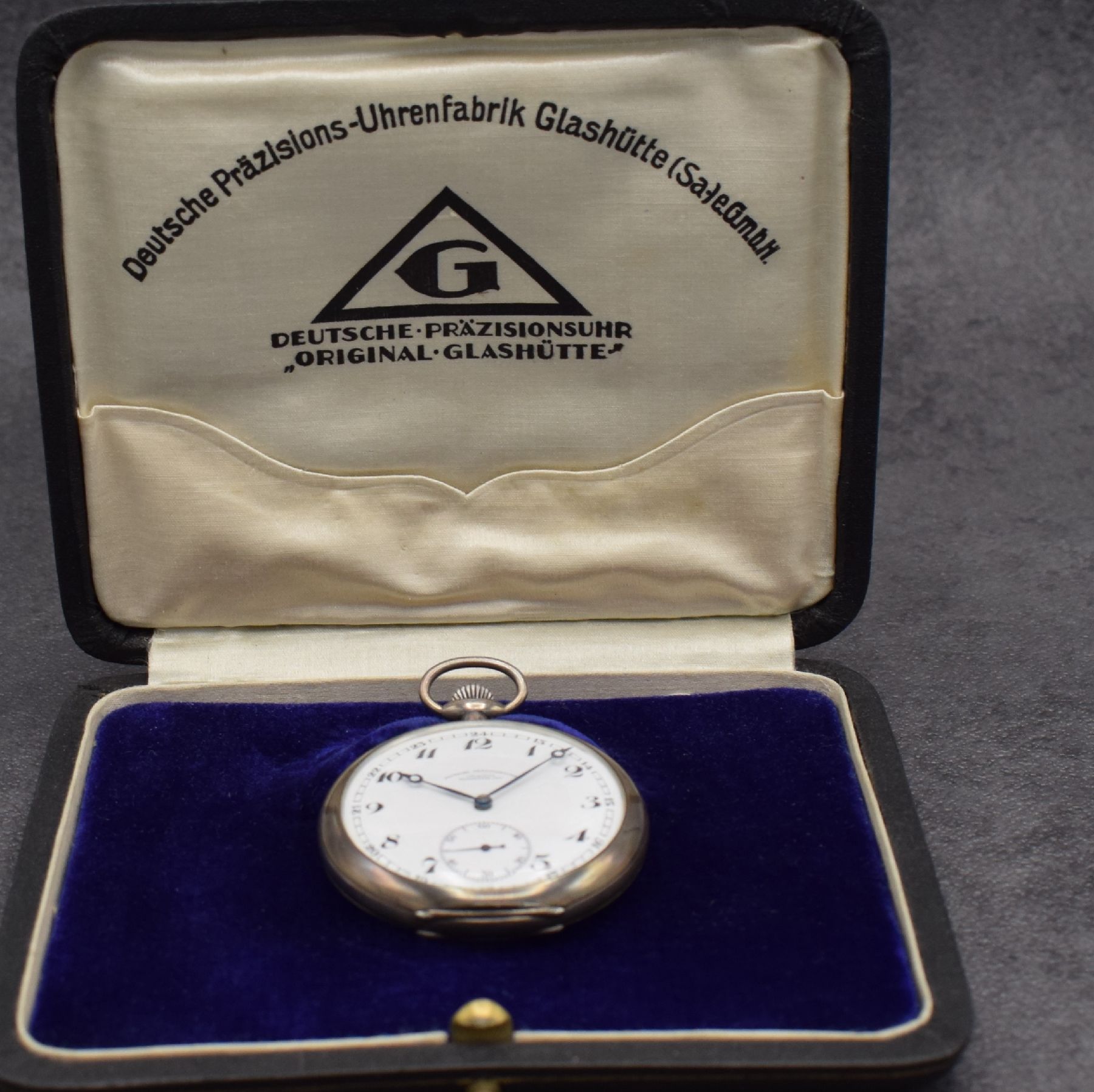 Detail b: DEUTSCHE PRÄZISIONSUHR Original Glashütte (SA) offene Taschenuhr in Silber, Deutschland um 1900, Emailzifferbl. m. arab. Zahlen, gebl. Zeiger, ...
