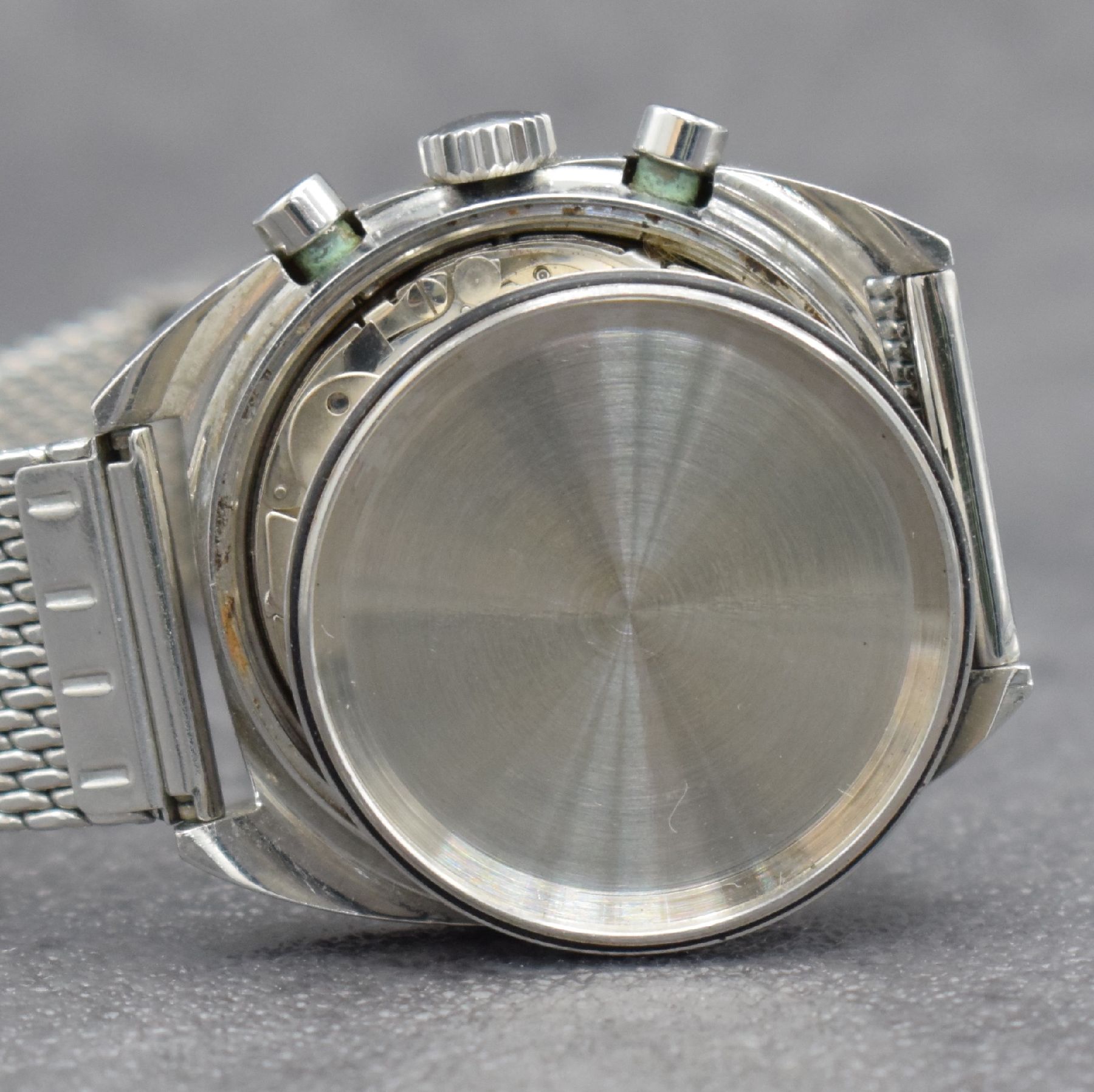 Detail h: ORIOSA Herrenarmbanduhr mit Chronograph, Schweiz um 1970, Handaufzug, massives Edelstahlgeh., Boden verschr., neutr. Stahlband, blaues Zifferbl. m. ...