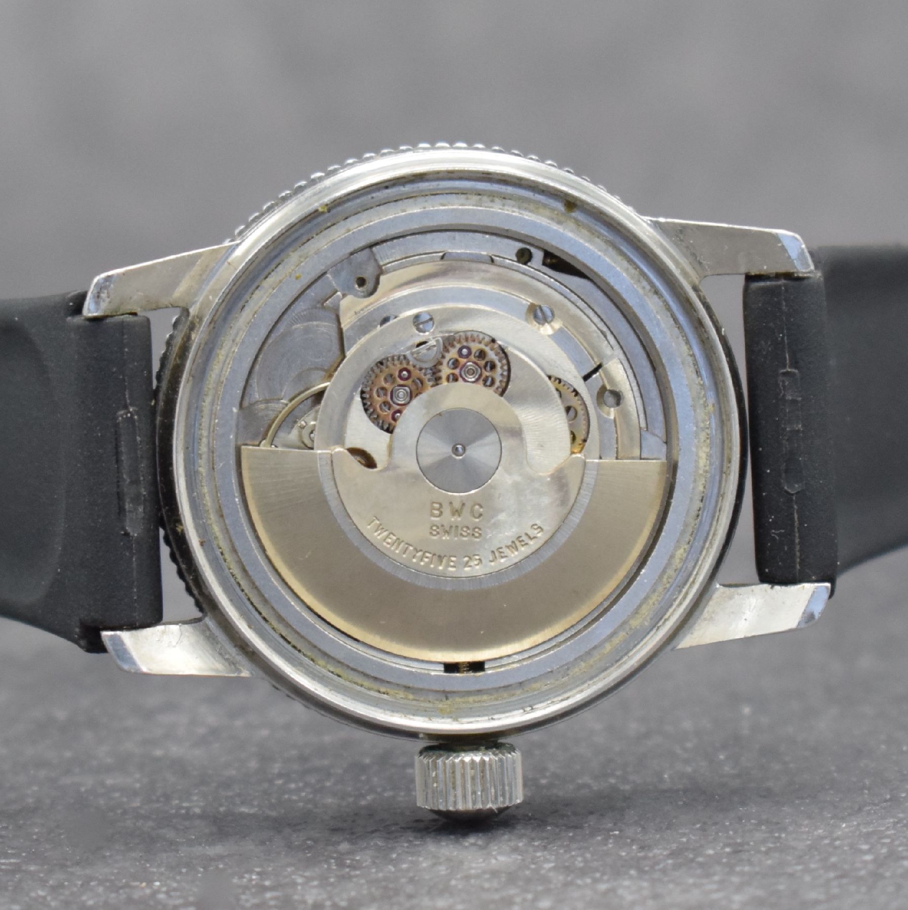 Detail f: Konvolut: 2 Armbanduhren, Schweiz um 1943 & 1965, 1 x BUTEX /BWC im Taucherdesign, Ref. 713008, Automatik, Edelstahlgeh. inkl. neutr. Kautschukband, ...