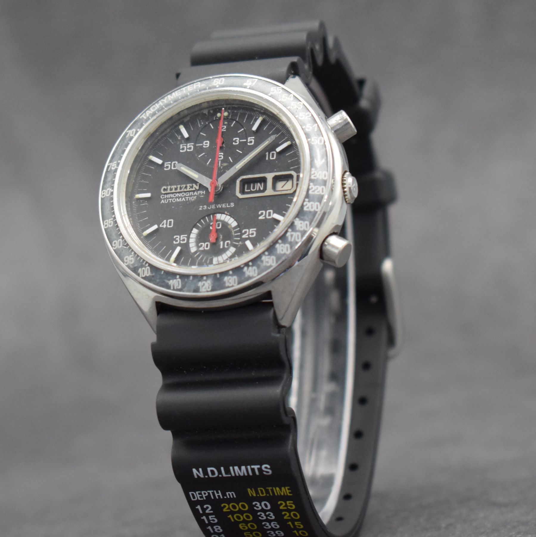 Detail b: CITIZEN Flyback-Armbandchronograph, Automatik, Japan um 1975, Ref. 4-901207 TA, Edelstahlgeh. inkl. Kautschukband, Boden verschr., ...