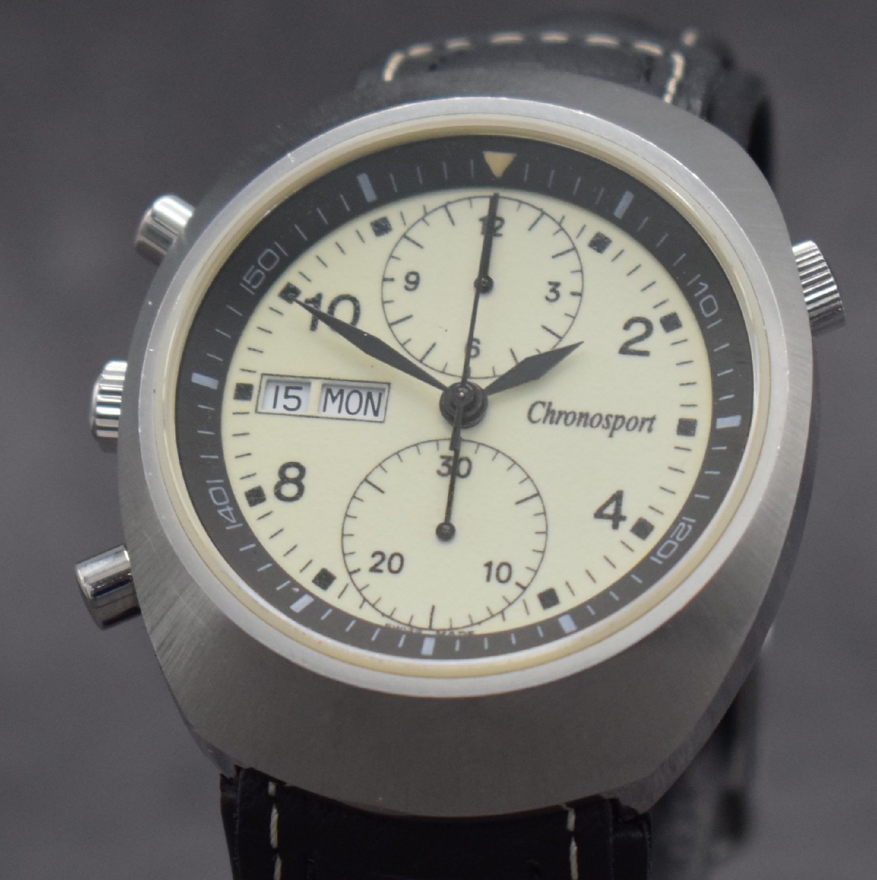 Detail c: CHRONOSPORT seltener Armbandchronograph Nr. 100 mit Bodengravur von Helmut Sinn, Automatik, Schweiz um 2004, Ref. 70.50 LL, Edelstahlgeh. inkl. Sinn ...