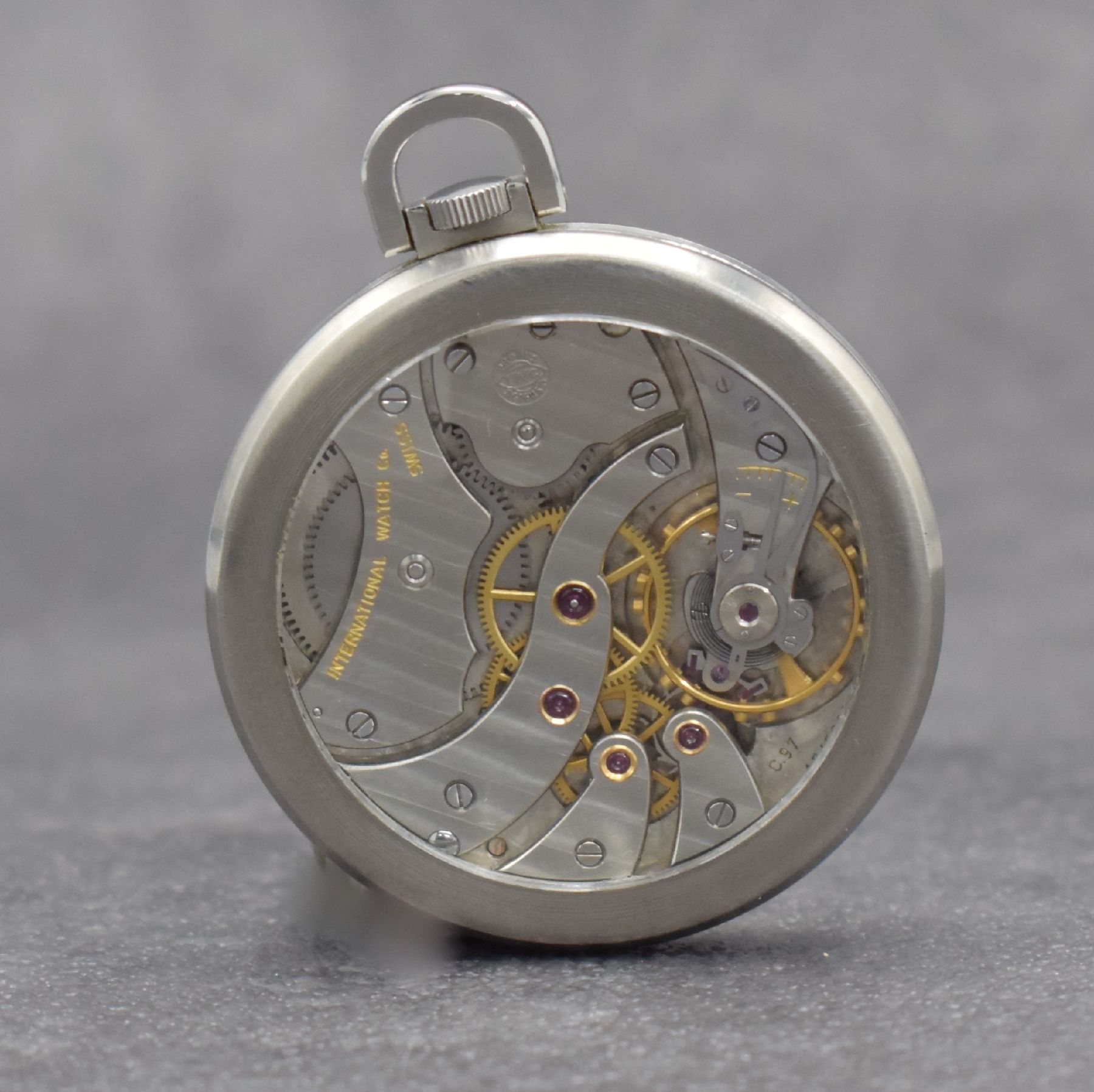 Detail b: IWC Kal. 97 beidseitig verglaste Taschenuhr, Schweiz um 1964, Werkverglasung später, Boden & Glasrand aufgedr., silb. Zifferbl. m. aufges. ...