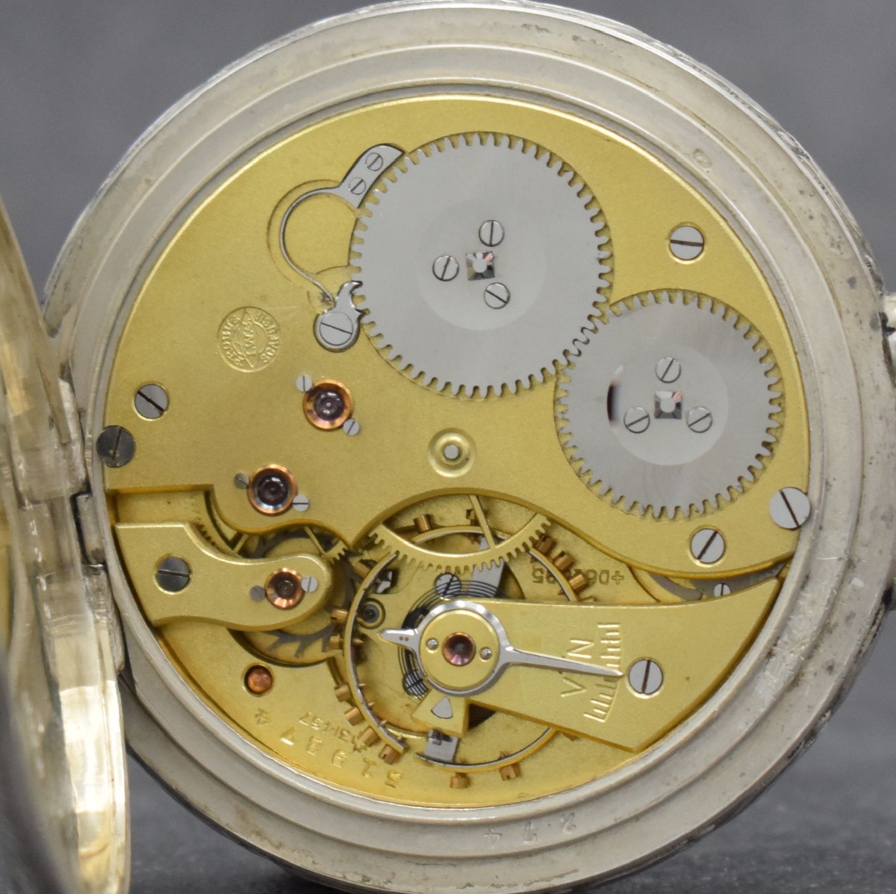 Detail j: IWC / Uhrenfabrik von J. Rauschenbach offene Schützenuhr in Silber mit original Etui & Garantieschein, Schweiz um 1912, beids. geprägtes Geh., auf ...