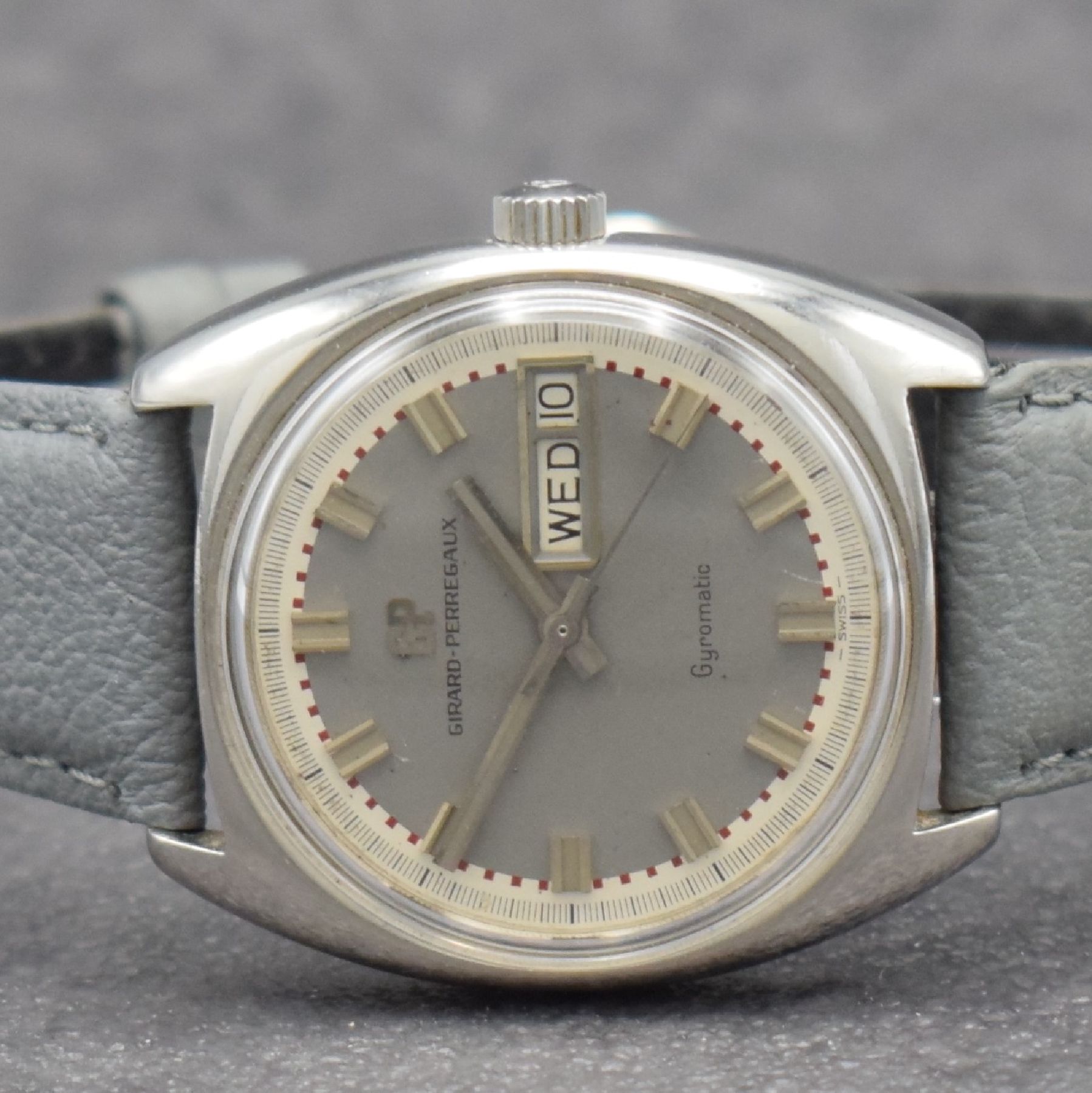 Detail a: 3 Herrenarmbanduhren BULOVA, GIRARD PERREGAUX & JAZ, Schweiz/Frankreich um 1970, 1) in Edelstahl, Accutron m. Stimmgabelschwinger, Kal. 2181, blaues ...