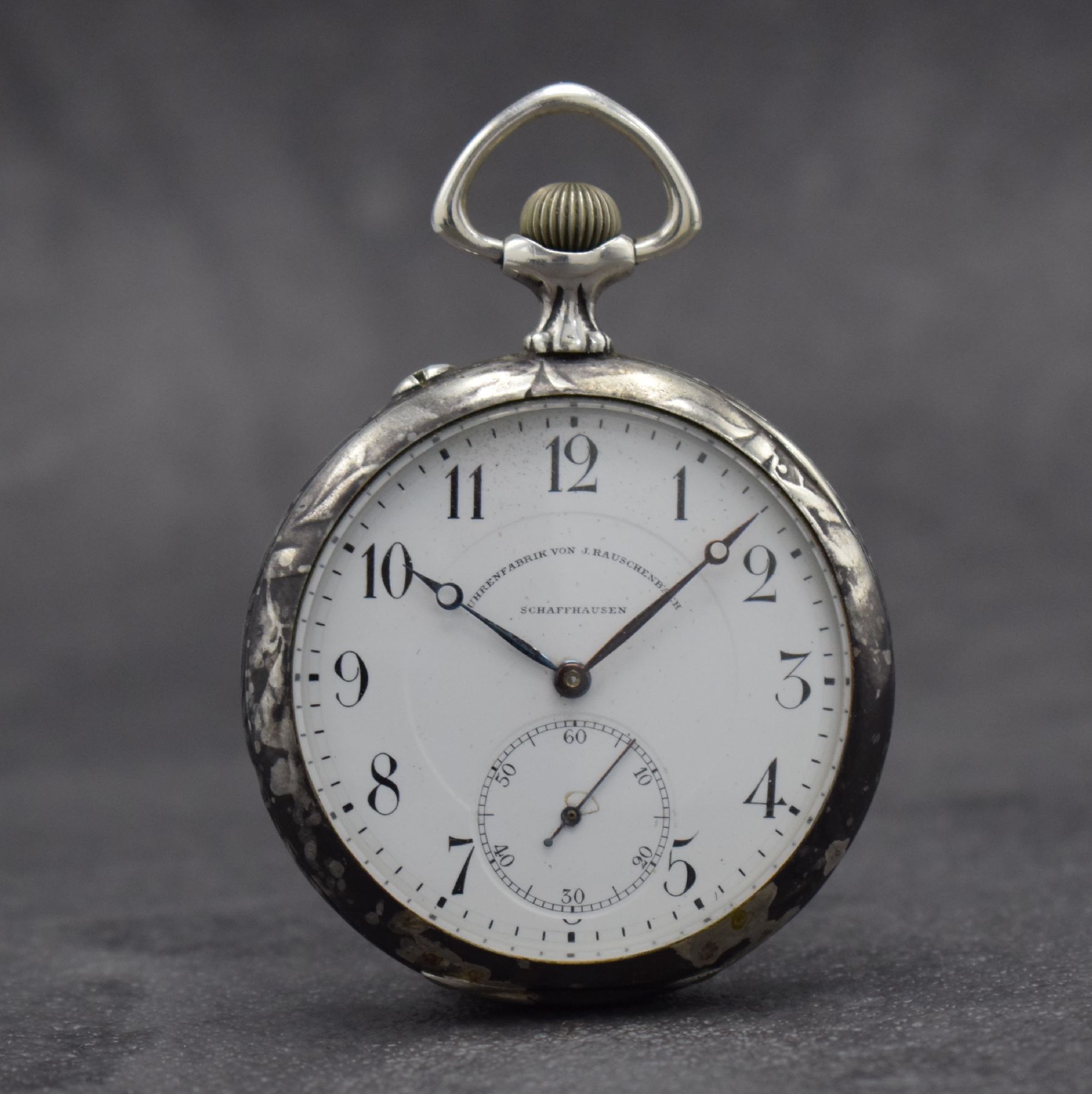 IWC Frankfurter Schützentaschenuhr in Silber, Schweiz um 1911, aufw. Gehäuse m. rücks. Relief-Darstellung & entspr. Beschriftung (stark ...