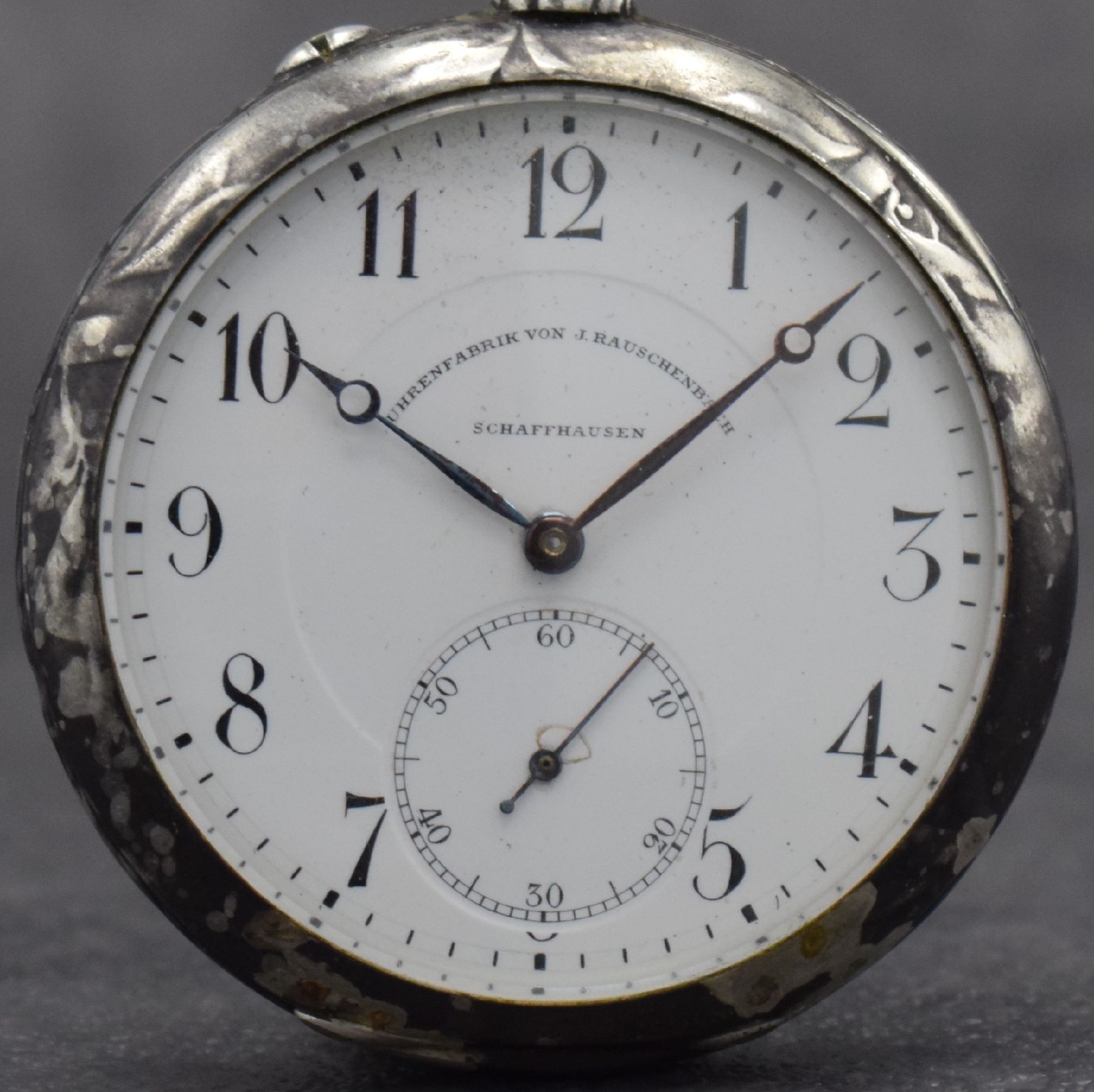 Detail a: IWC Frankfurter Schützentaschenuhr in Silber, Schweiz um 1911, aufw. Gehäuse m. rücks. Relief-Darstellung & entspr. Beschriftung (stark ...
