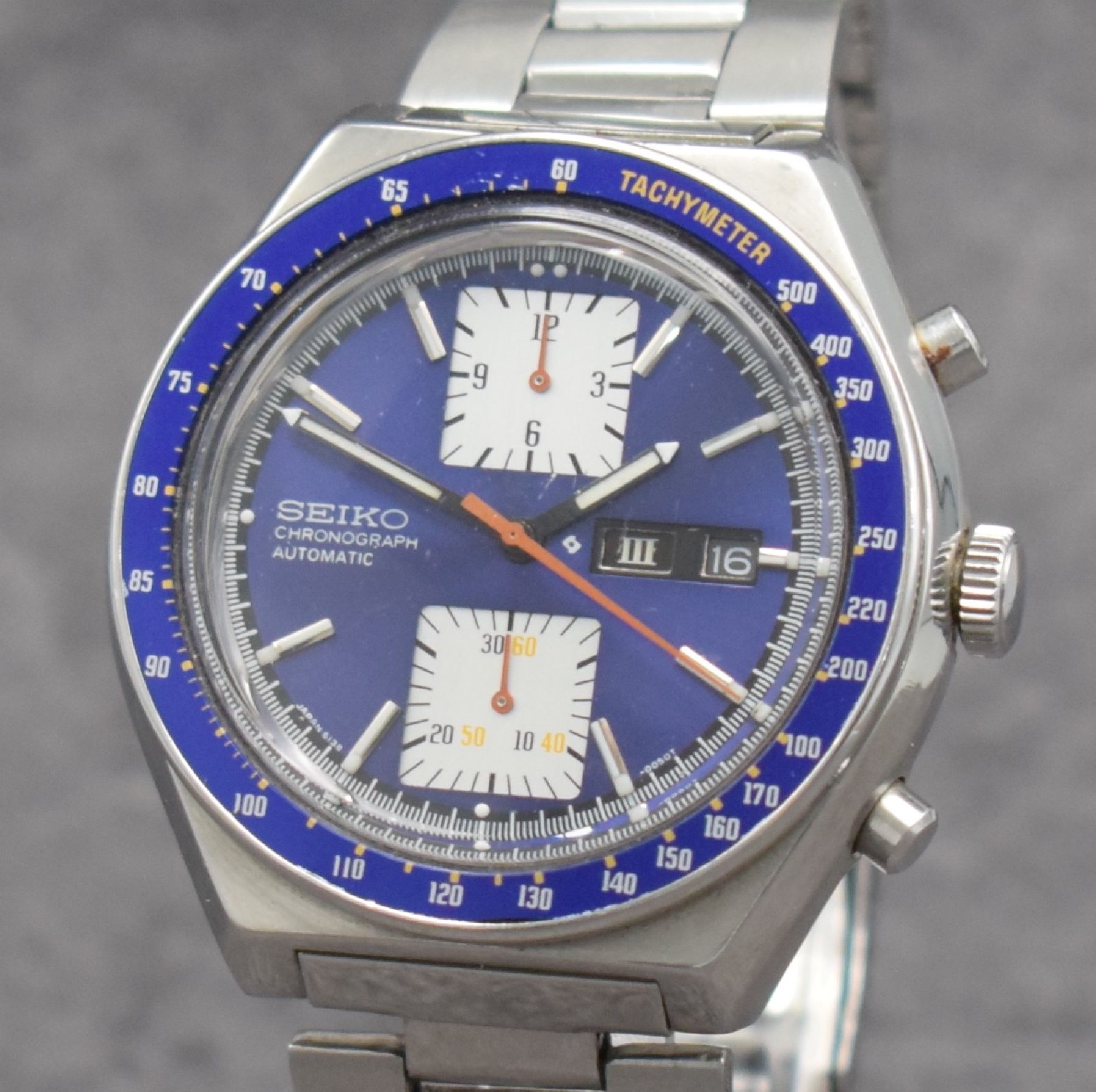 Detail c: SEIKO Herrenarmbanduhr mit Chronograph Ref. 6138-0030, Japan um 1970, Automatik, massiv. Edelstahlgeh. inkl. orig. Gliederband m. Faltschl., Boden ...