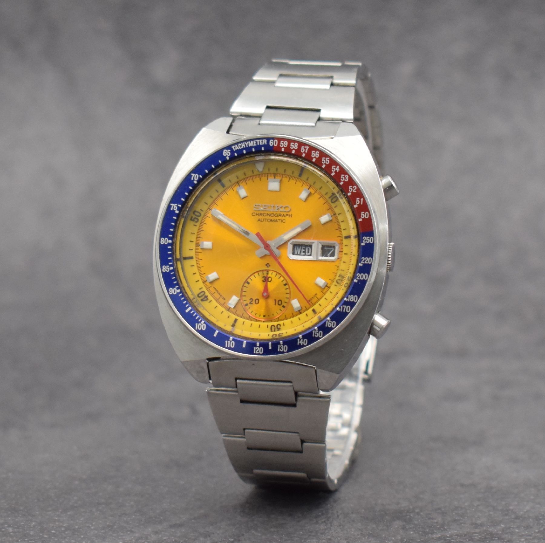 Detail b: SEIKO sog. POGUE Herrenarmbanduhr mit Schaltradchronograph Referenz 6139-6002, Japan um 1975, Automatik, massives Edelstahlgeh. m. geschr. Boden, ...