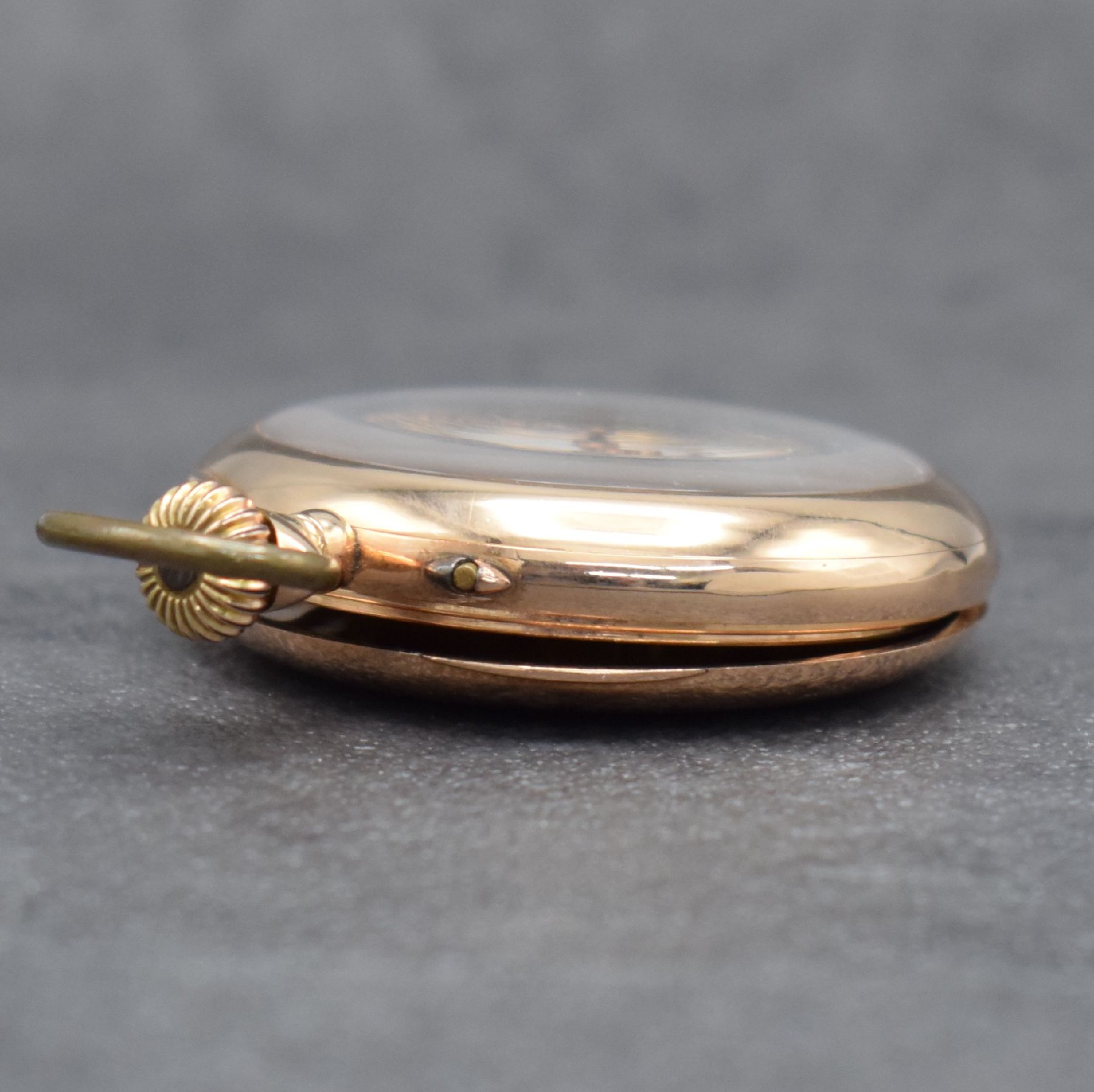 Detail g: MERMOD FRERES offene Taschenuhr in RG 585/000, Schweiz f. d. deutschen Markt um 1900, 2- Deckel Goldgeh., rücks. m. Monogramm, Cuvette m. ...