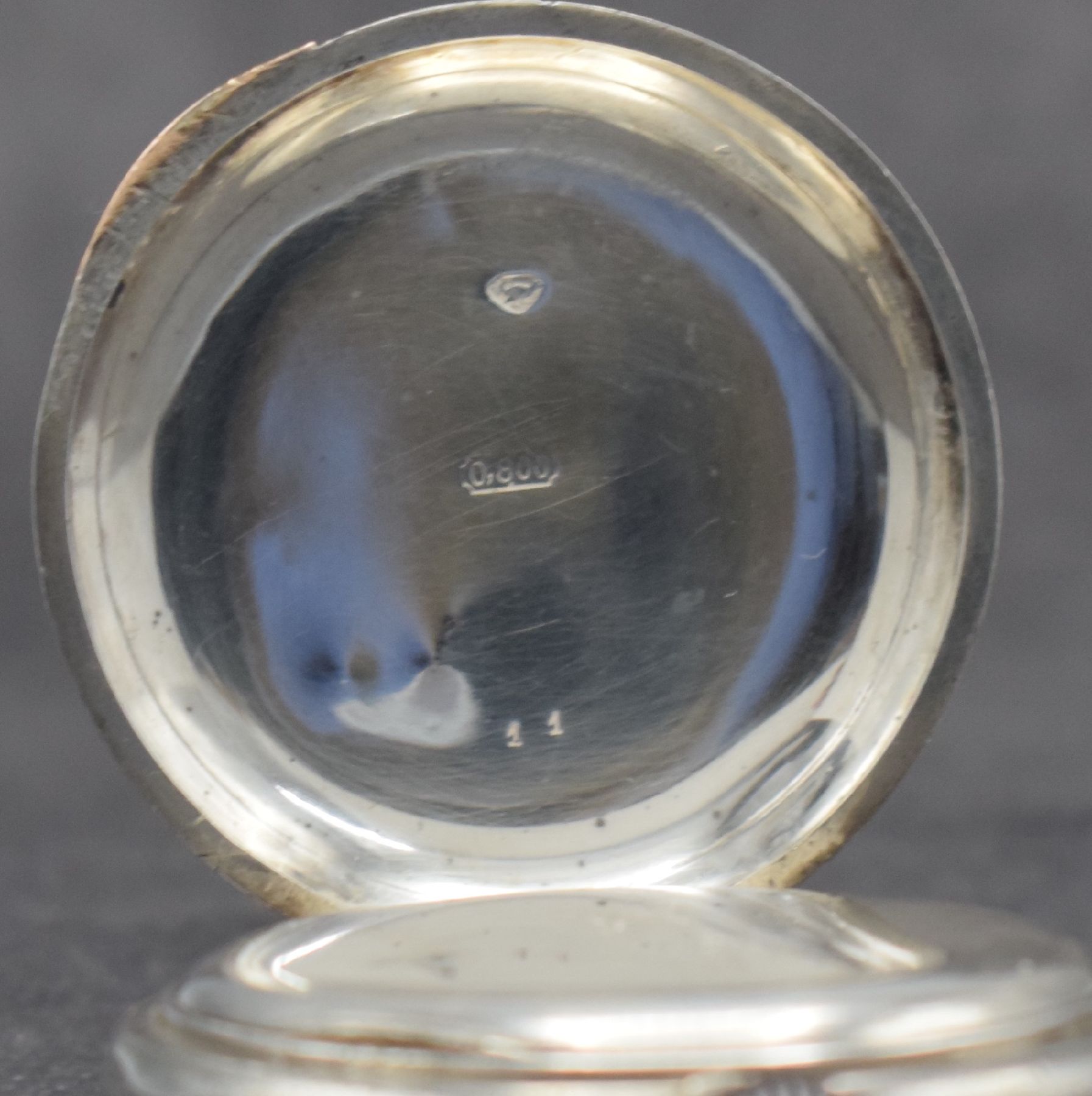 Detail c: Adolphe König 1893 offene Silbertaschenuhr, Schweiz/Deutschland um 1893, glattes Geh. m. Gold-Monturen, rücks. Monogramm "AK", Cuvette ...
