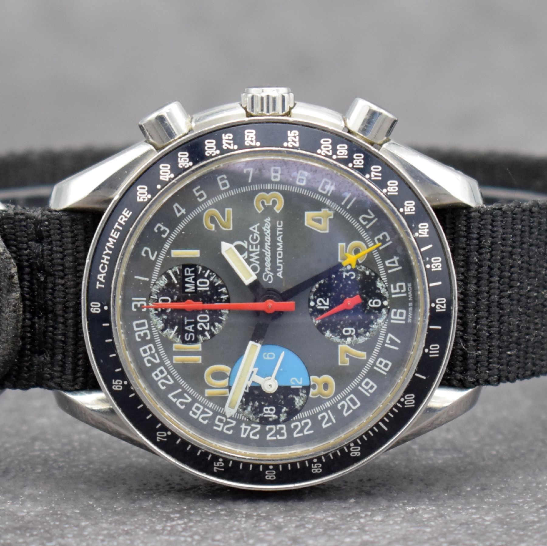 Detail a: OMEGA Armbandchronograph Serie Speedmaster, Automatik, Schweiz um 2005, Ref. 175.0084, Edelstahlgeh. inkl. neutr. Ripsband, Boden aufgedr., Lün. m. ...