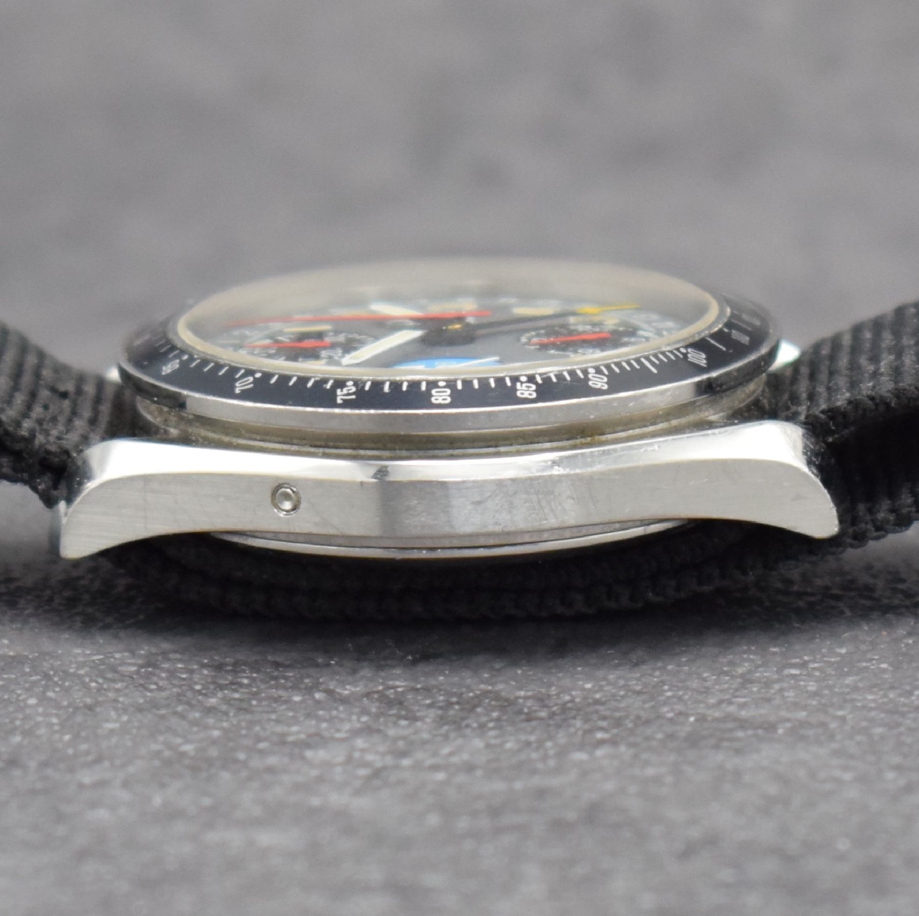 Detail c: OMEGA Armbandchronograph Serie Speedmaster, Automatik, Schweiz um 2005, Ref. 175.0084, Edelstahlgeh. inkl. neutr. Ripsband, Boden aufgedr., Lün. m. ...