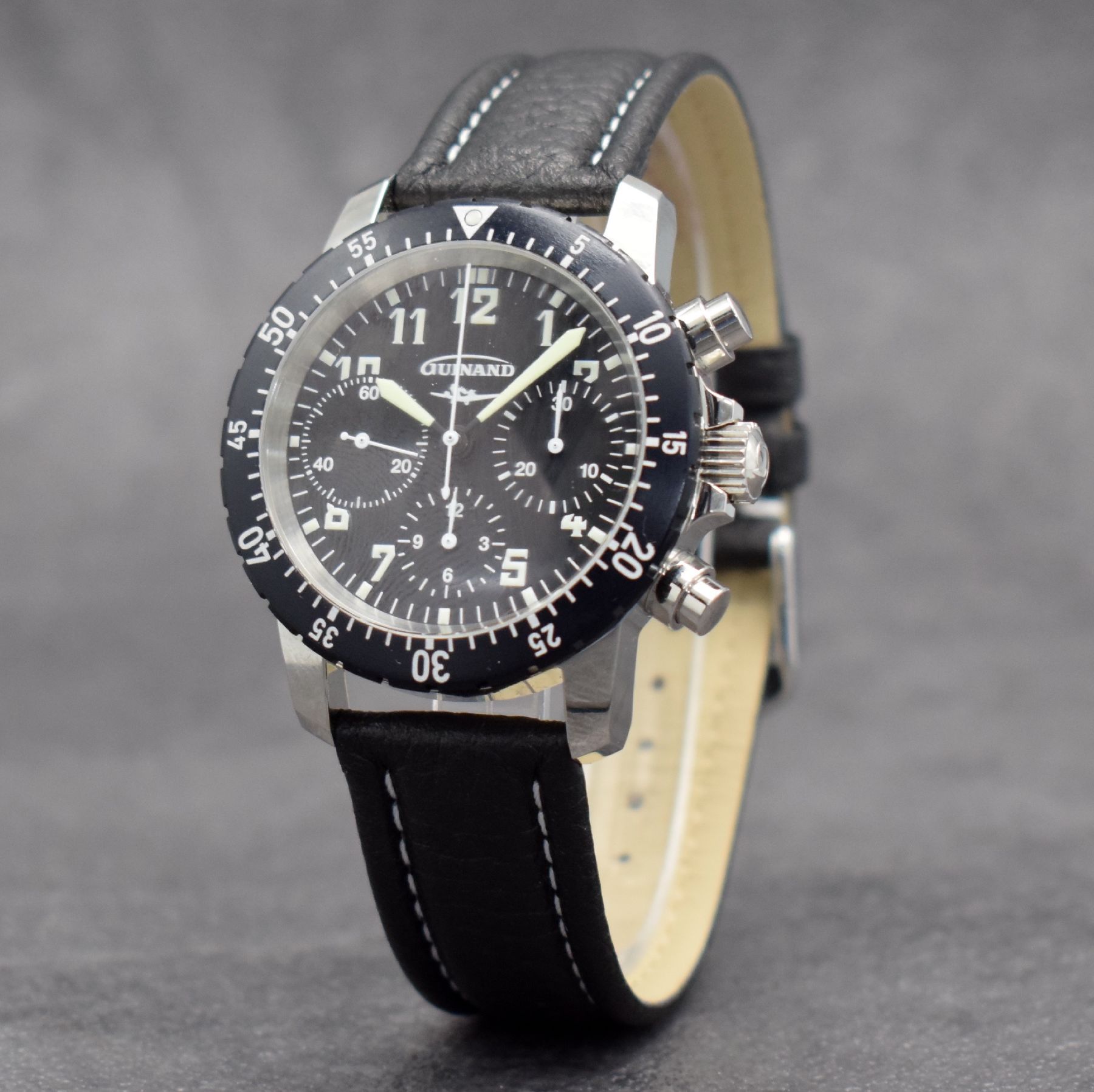 Detail b: GUINAND seltener Armbandchronograph, Automatik, Deutschland um 2018, auf 102 Stück limitiertes Sondermodell in Edelstahl inkl. orig. Lederband m. ...