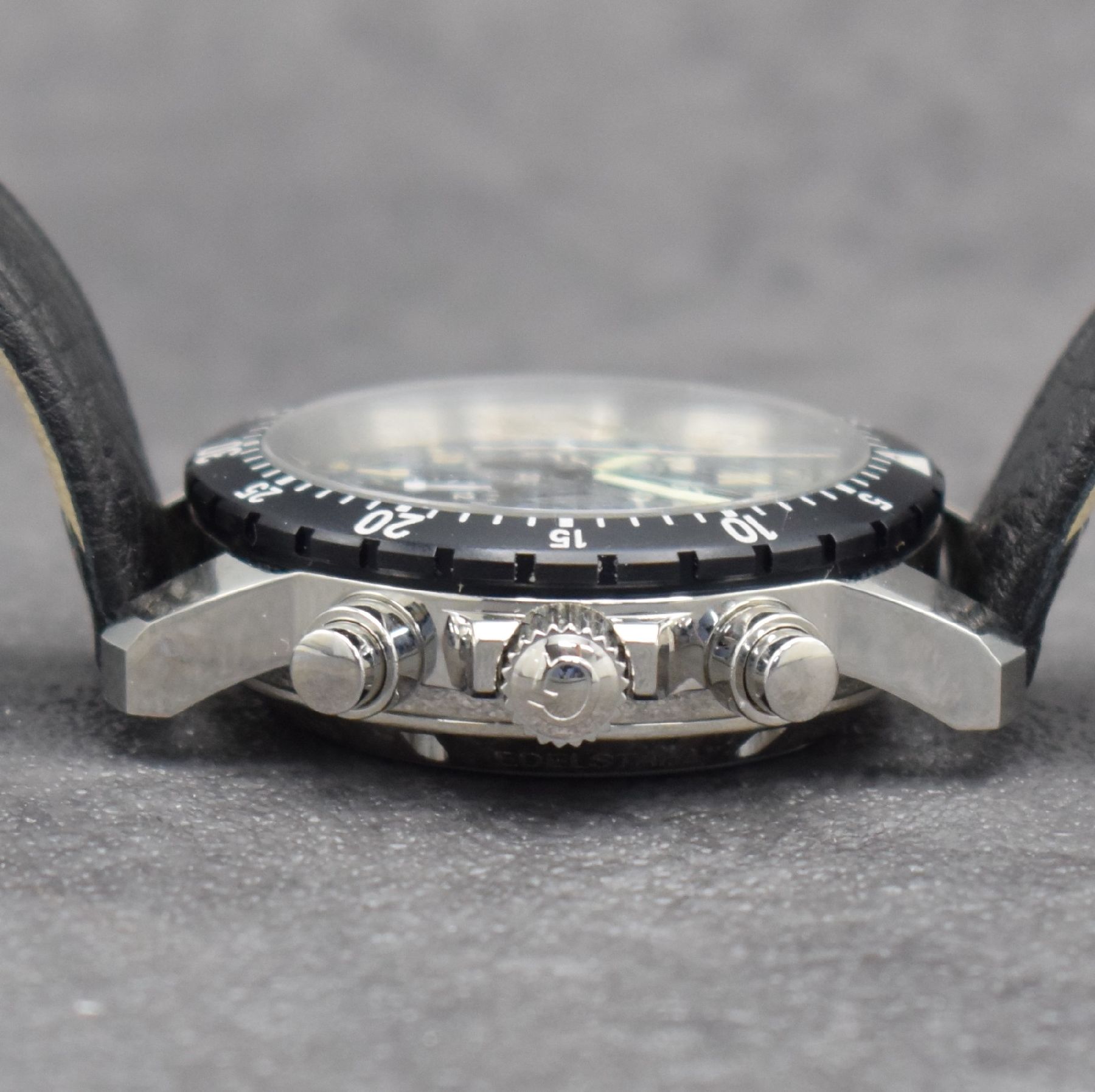 Detail c: GUINAND seltener Armbandchronograph, Automatik, Deutschland um 2018, auf 102 Stück limitiertes Sondermodell in Edelstahl inkl. orig. Lederband m. ...