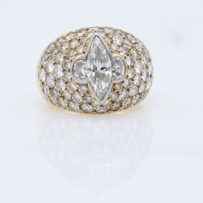 26202943c - Ring mit Brillanten und Diamanten, GG 750/ 000, Brill. zus. ca. 2.50 ct Weiß/vsi, ...