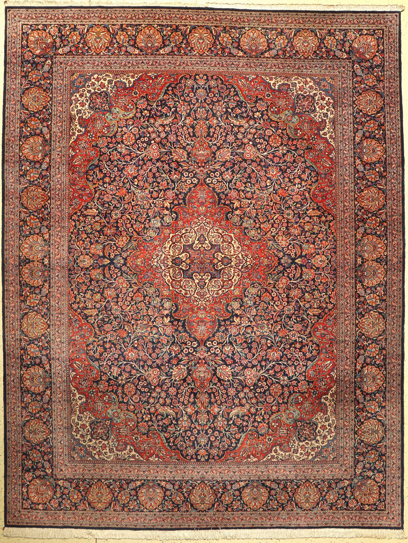 Feiner Kork Keschan, Persien, um 1940, Korkwolle geknüpft auf Baumwolle, ca. 356 x 274 cm, EHZ: 2(guter Zustand)