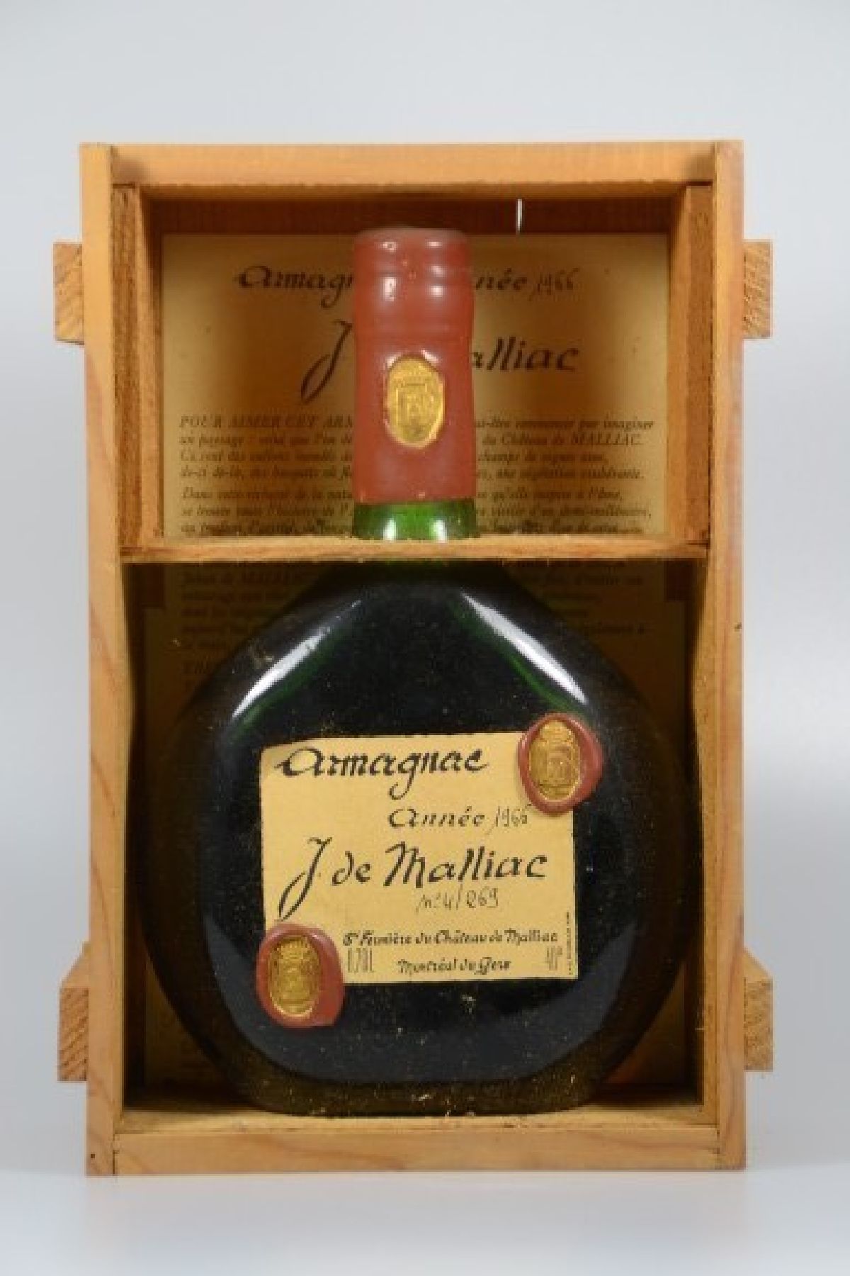 1 Fl. 1966 Armagnac, J. de Malliac, 0.70 l, 40 %, orig. Holzkiste