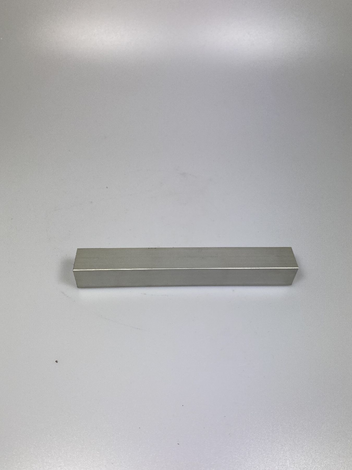 Detail d: Norbert Thomas, geb. 1947, Skulptur, variable Konstruktion, Stahl, ca. 21 x 16 x 15.5 cm, signiert und dat. 94