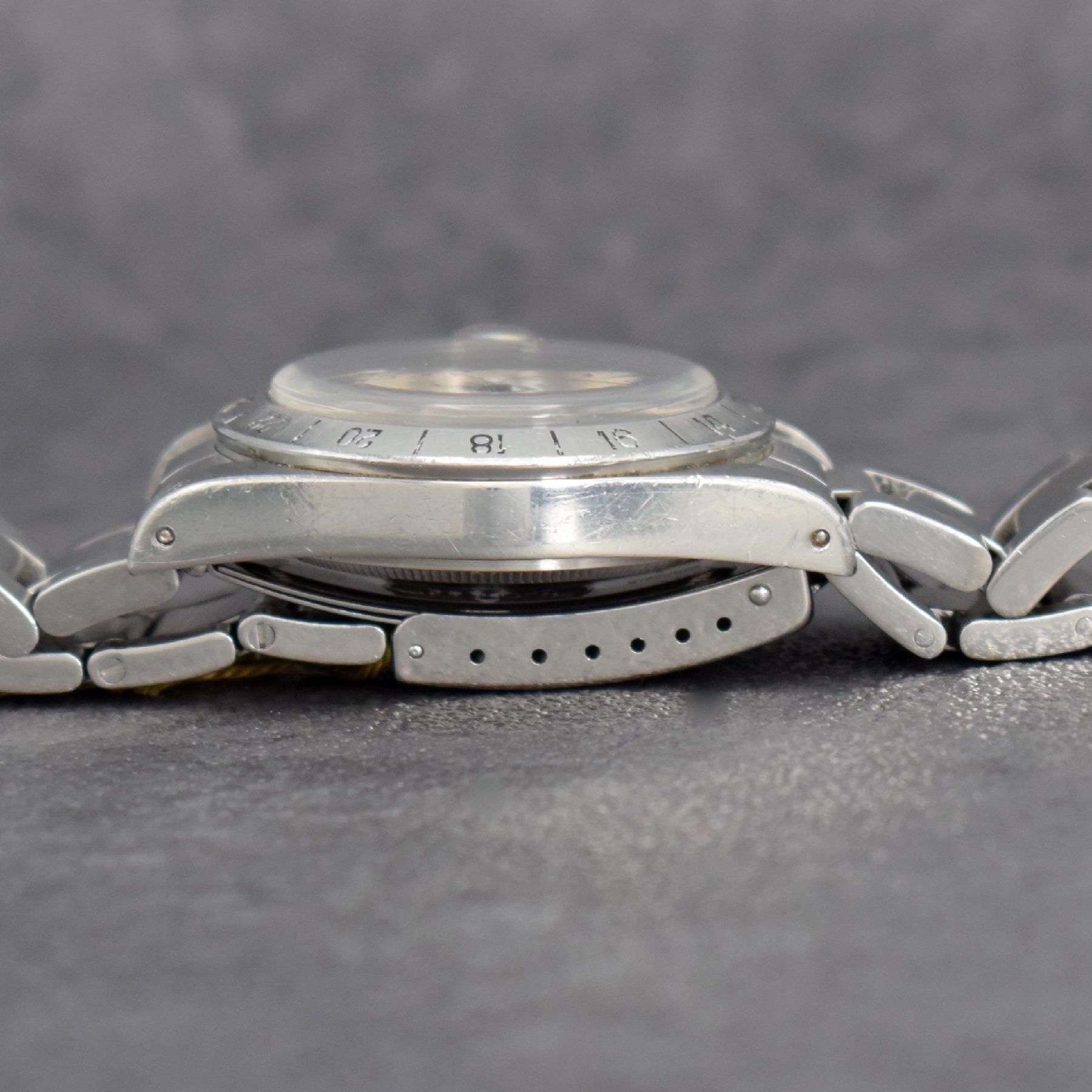 Detail i: ROLEX Herrenarmbanduhr Oyster Perpetual Date Explorer II sog. "Steve McQueen" aus Erstbesitz mit original Etui, Bedienungsanleitung, Box ...