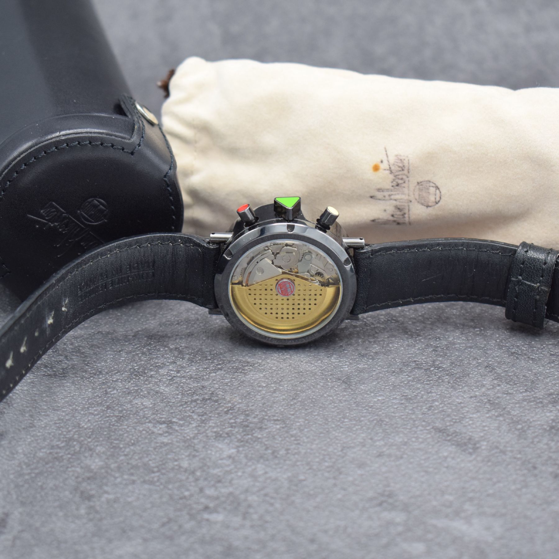Detail f: ALAIN SILBERSTEIN KRONO 2 Bauhaus Herrenarmbanduhr mit Chronograph, Vollkalender & Mondphase, Frankreich/Schweiz um 1992, Automatik, auf 999 Stück ...