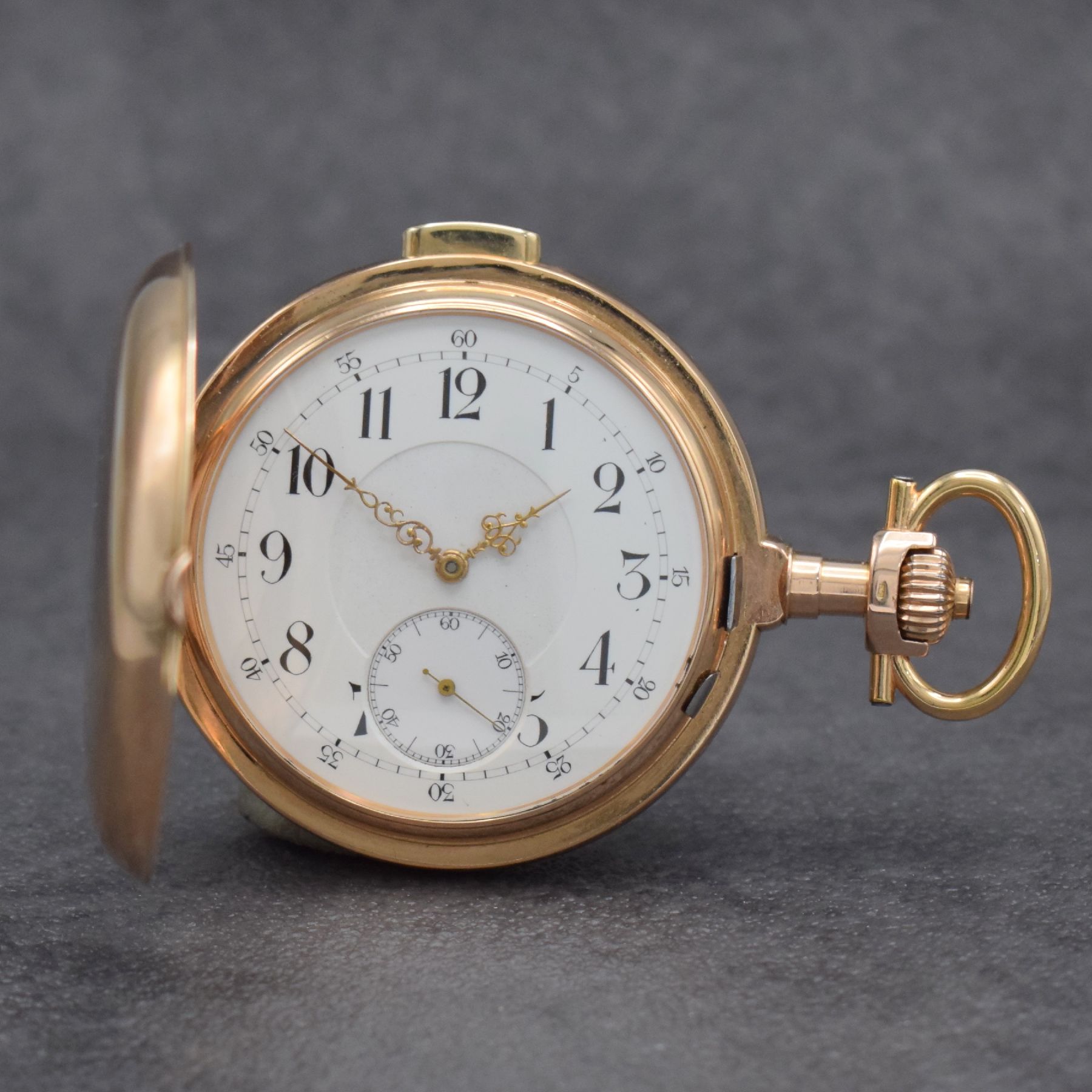 Savonette Herrentaschenuhr in RG 585/000 mit Minutenrepetition, Schweiz um 1900, glattes 3-Deckel Goldgeh. m. a-goutte Schlüssen, 2- teil. ...