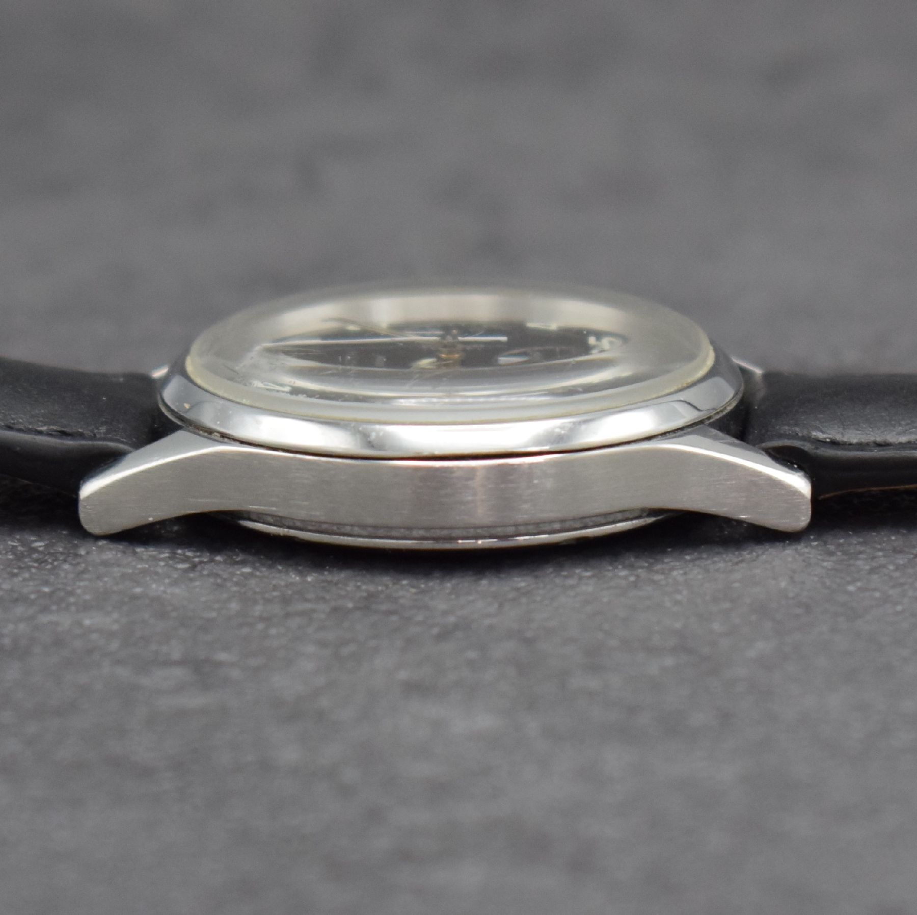 Detail e: ZENITH Schaltradchronograph Prime, Handaufzug, Schweiz um 2000, beids. vergl. Geh., Ref. 01-0010.420, Boden verschr., schwarzes Kontrastzifferbl. m. ...