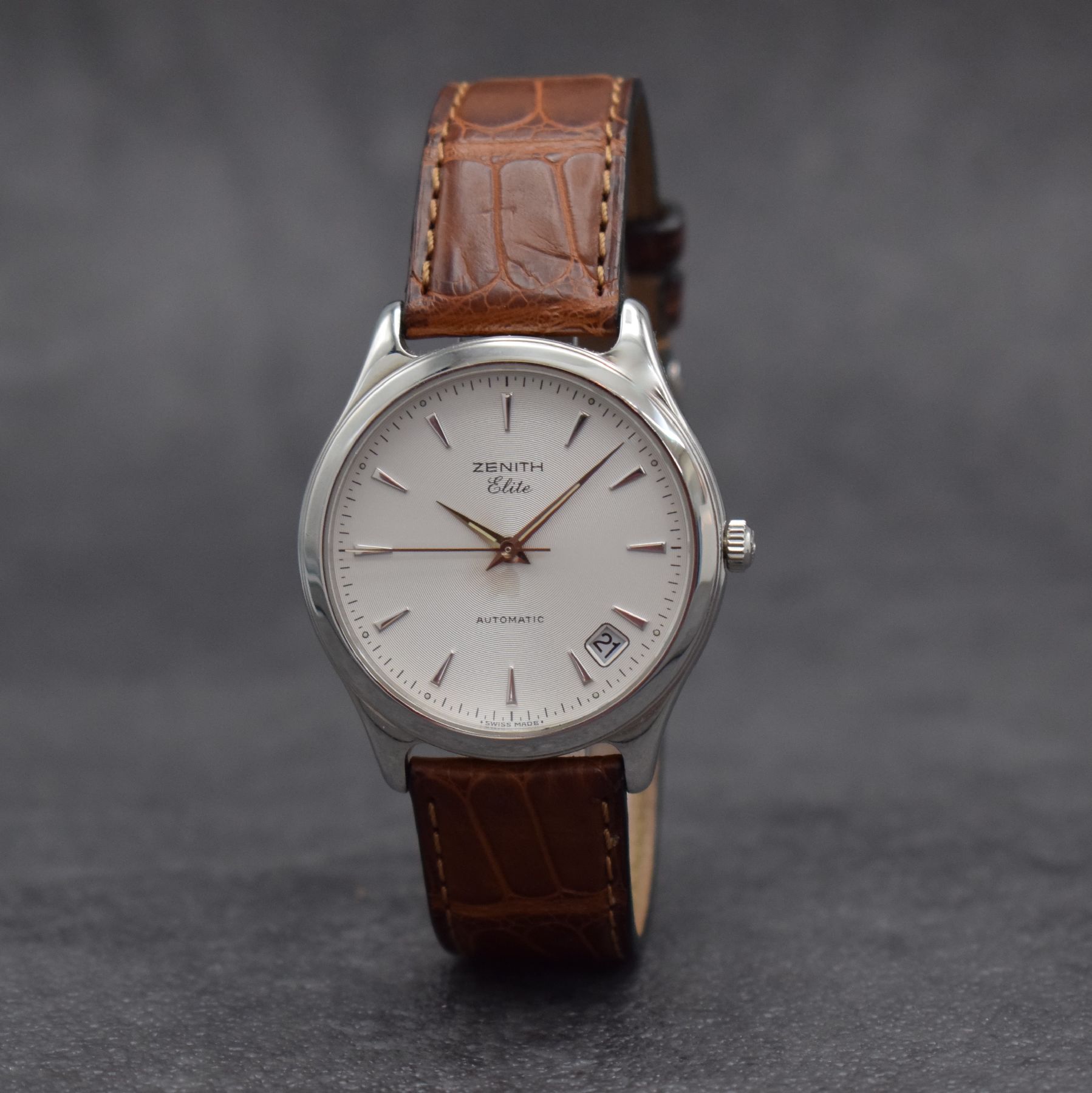 Detail b: ZENITH feine Herrenarmbanduhr Serie Elite, Schweiz um 1996, Ref. 90/010040 670, Automatik, Edelstahlgeh. inkl. orig. Lederband m. orig. Dornschl., ...